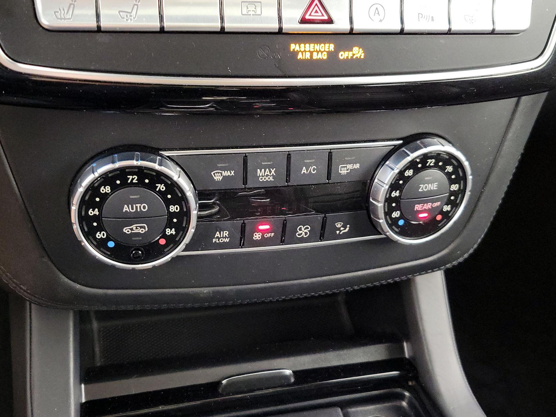 Thumbnail: 2018 Mercedes-Benz GL-Class - 16