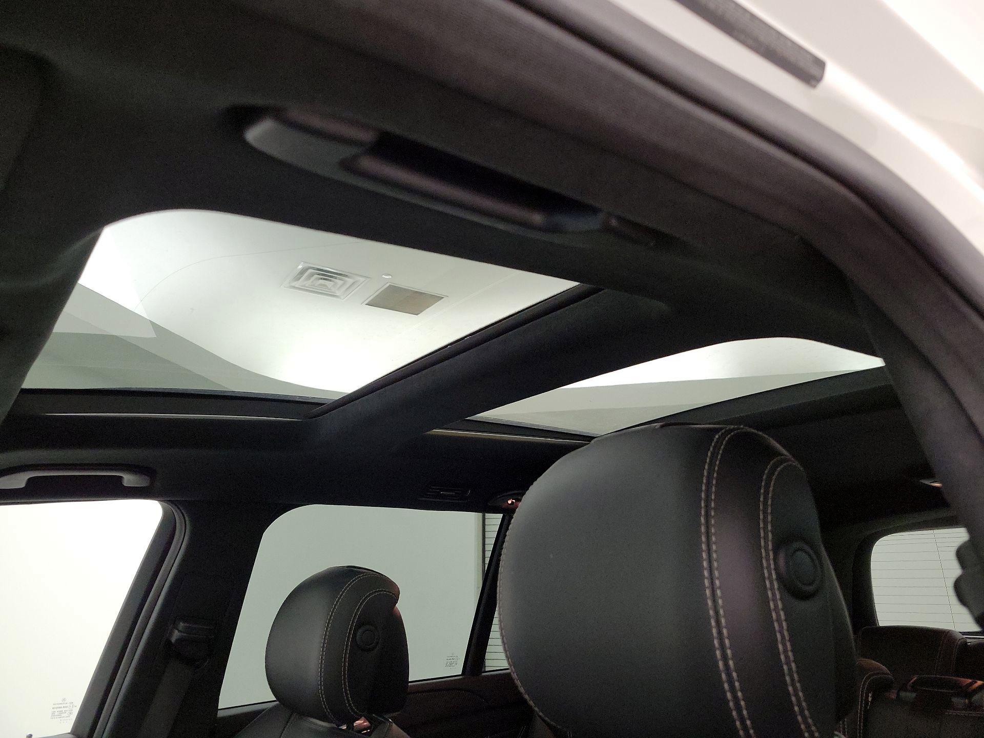 Thumbnail: 2018 Mercedes-Benz GL-Class - 19