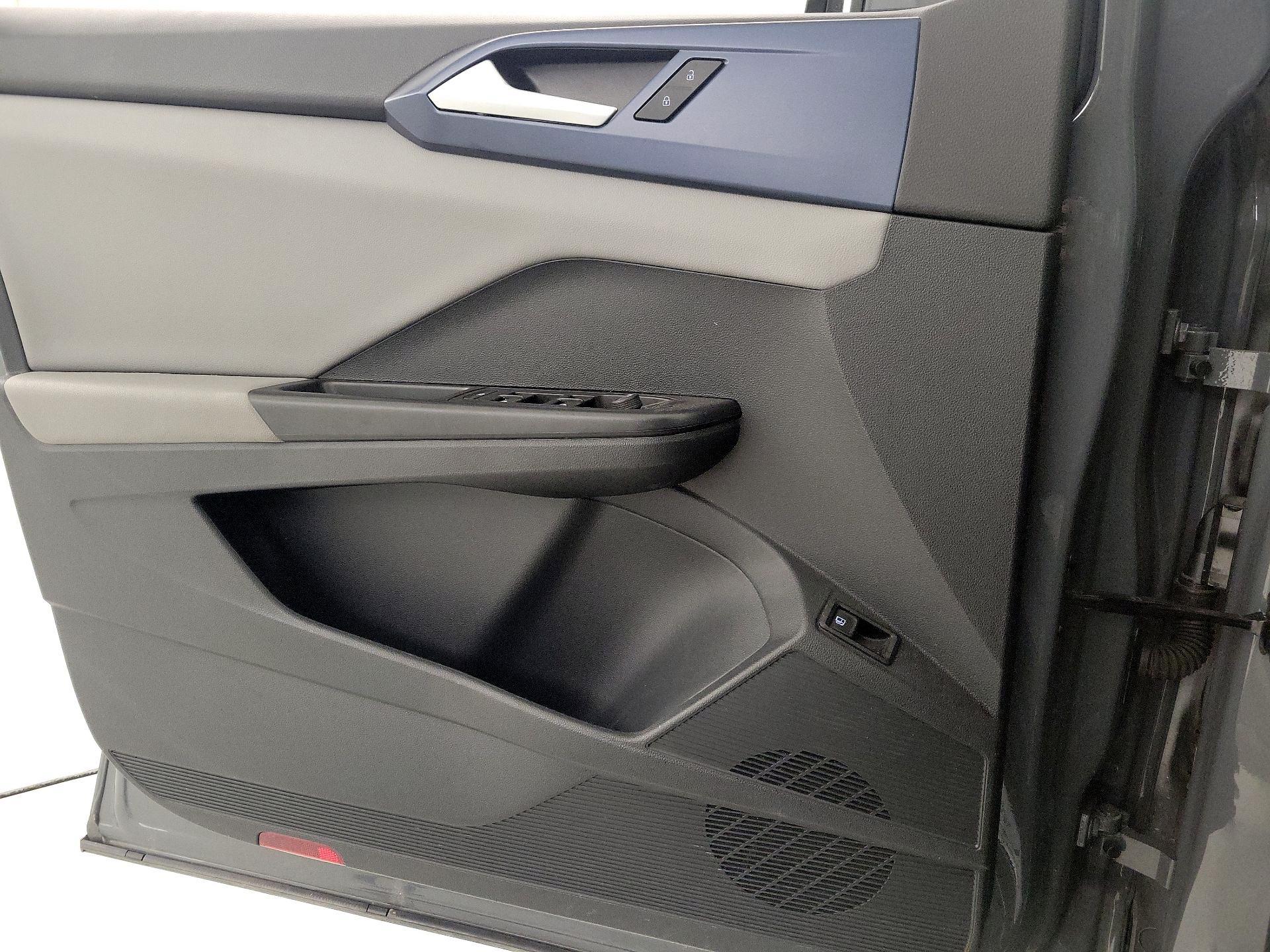 Thumbnail: 2023 Volkswagen Taos - 12