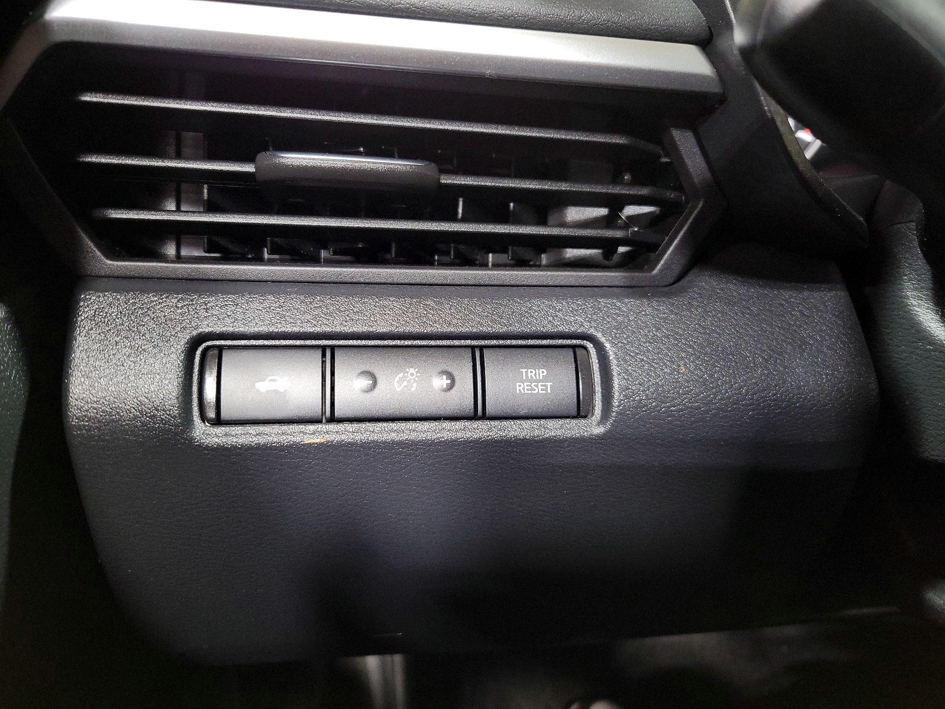 Thumbnail: 2022 Nissan Altima - 13