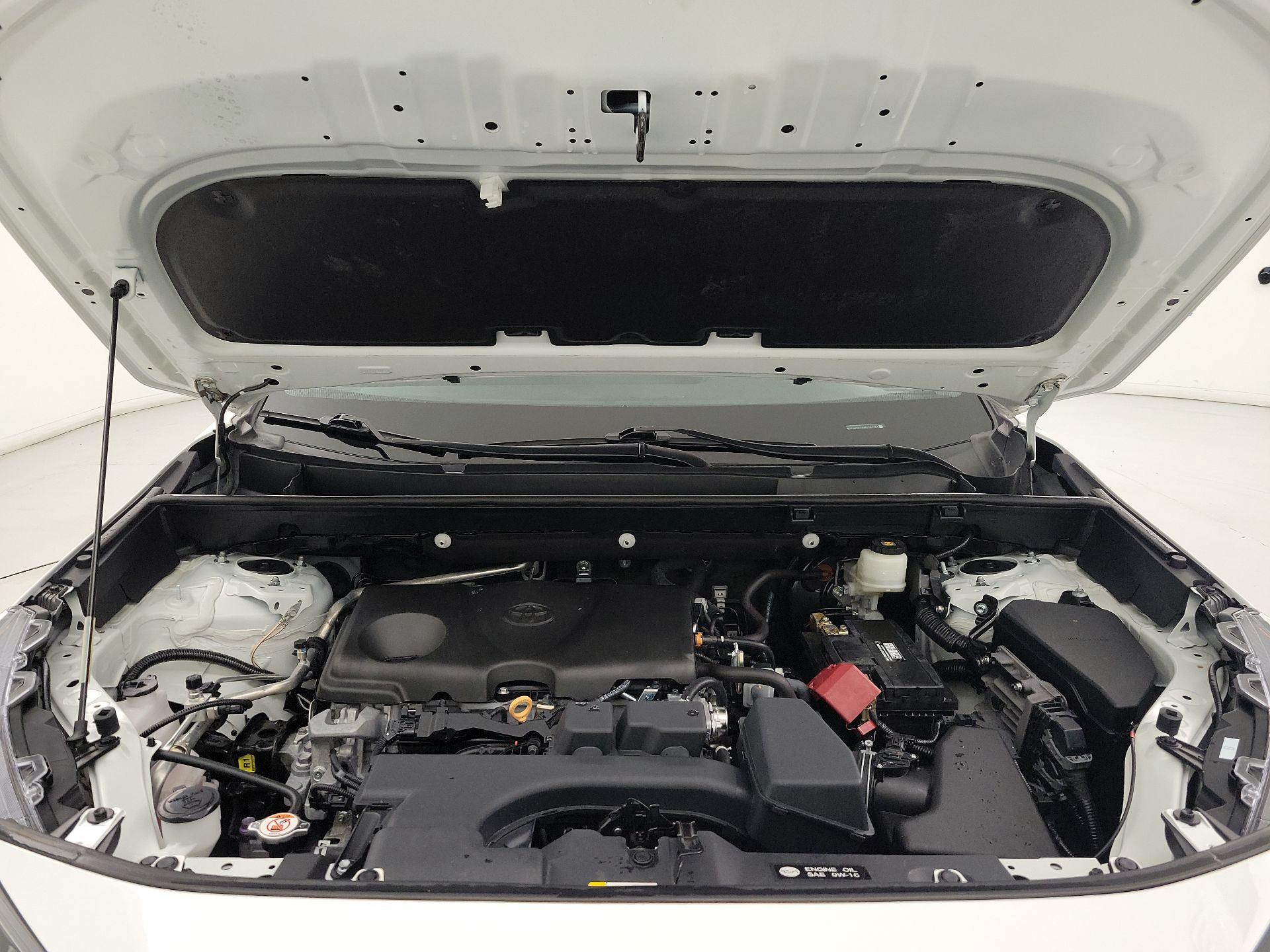 Thumbnail: 2022 Toyota RAV4 - 20