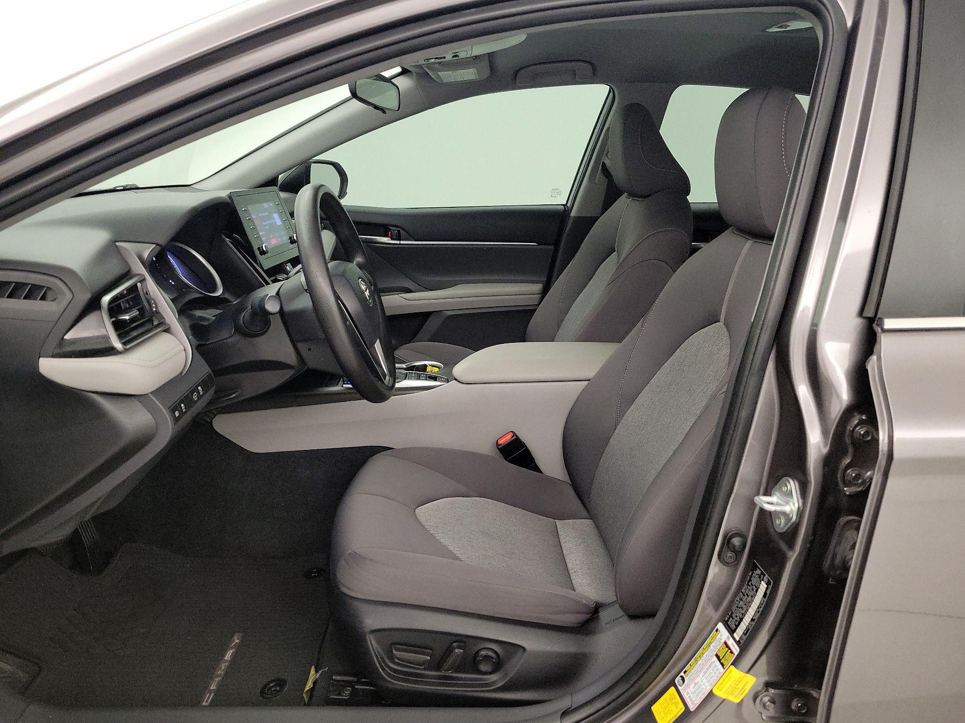 Thumbnail: 2022 Toyota Camry - 11