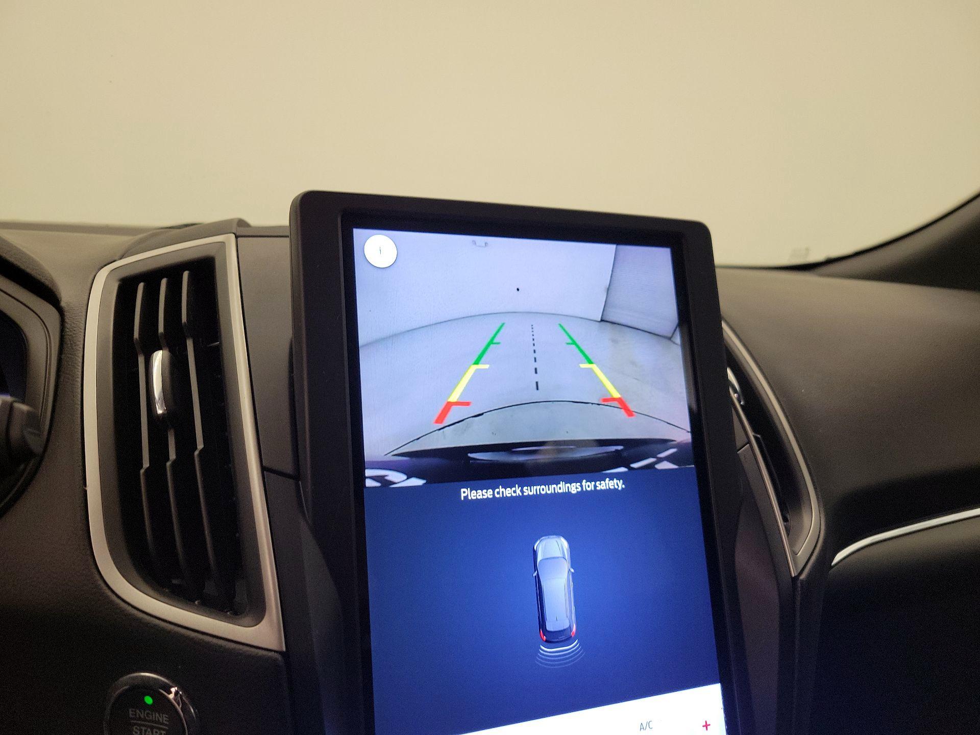 Thumbnail: 2022 Ford Edge - 14