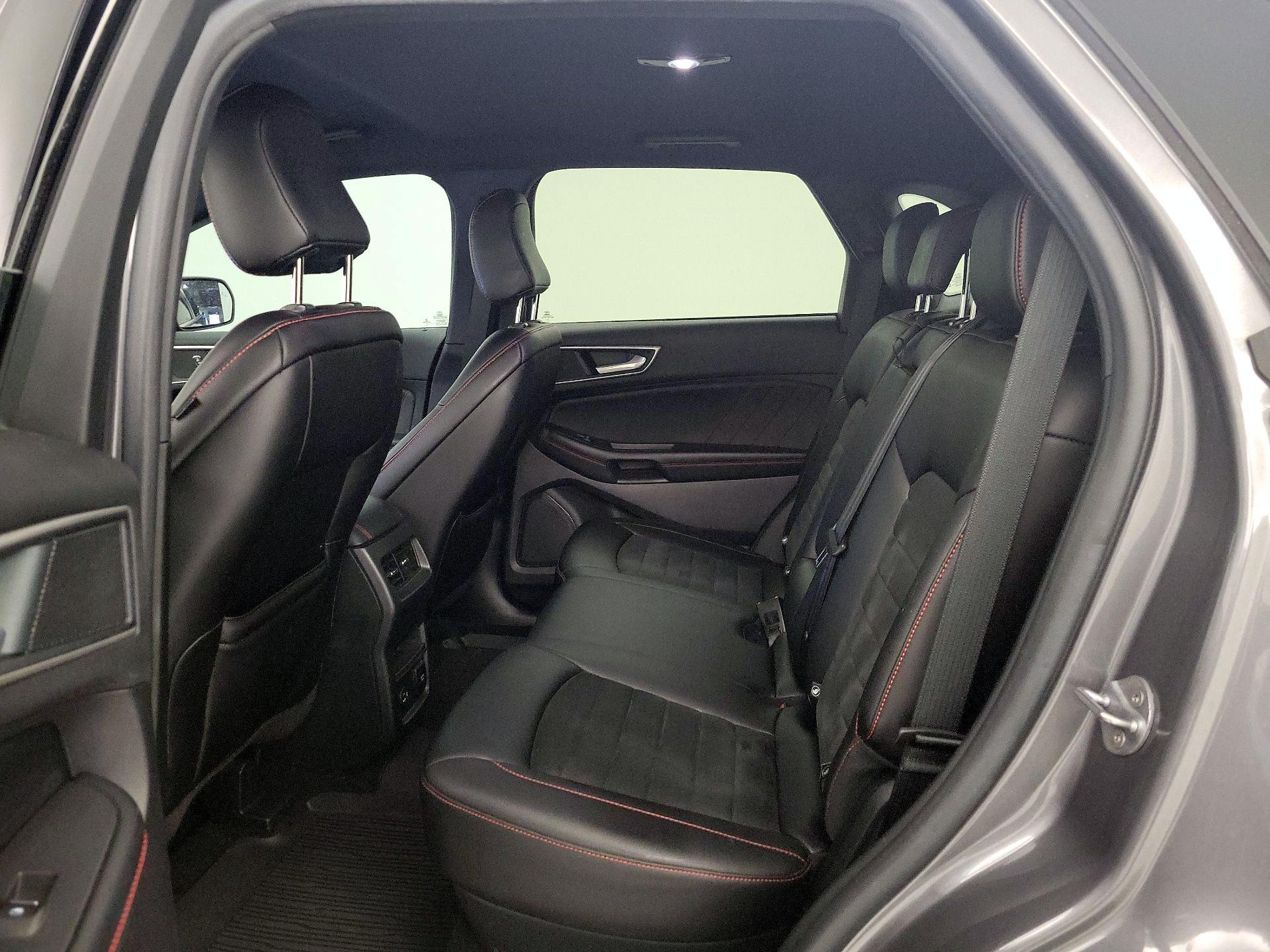 Thumbnail: 2022 Ford Edge - 18