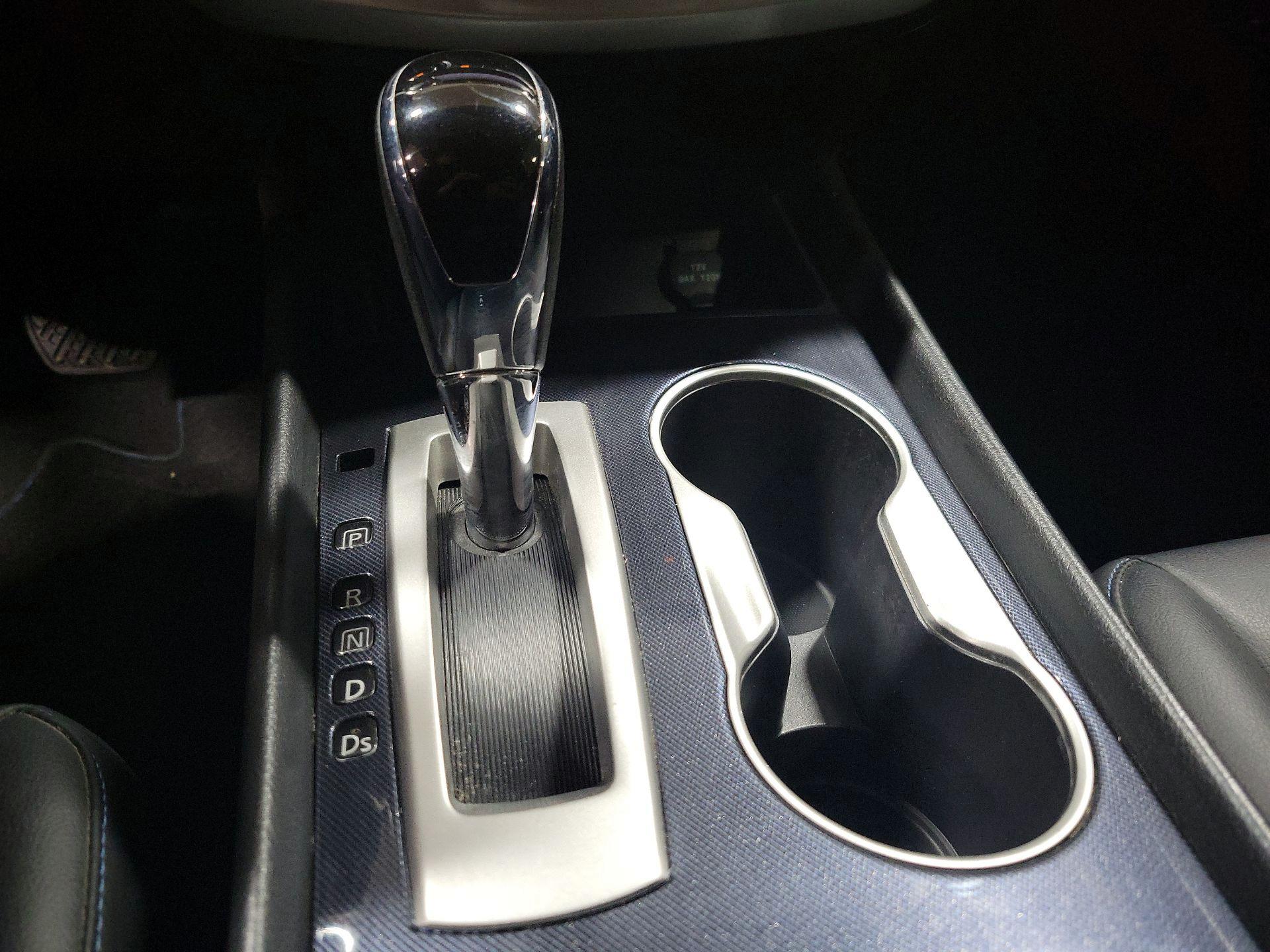 Thumbnail: 2018 Nissan Altima - 17