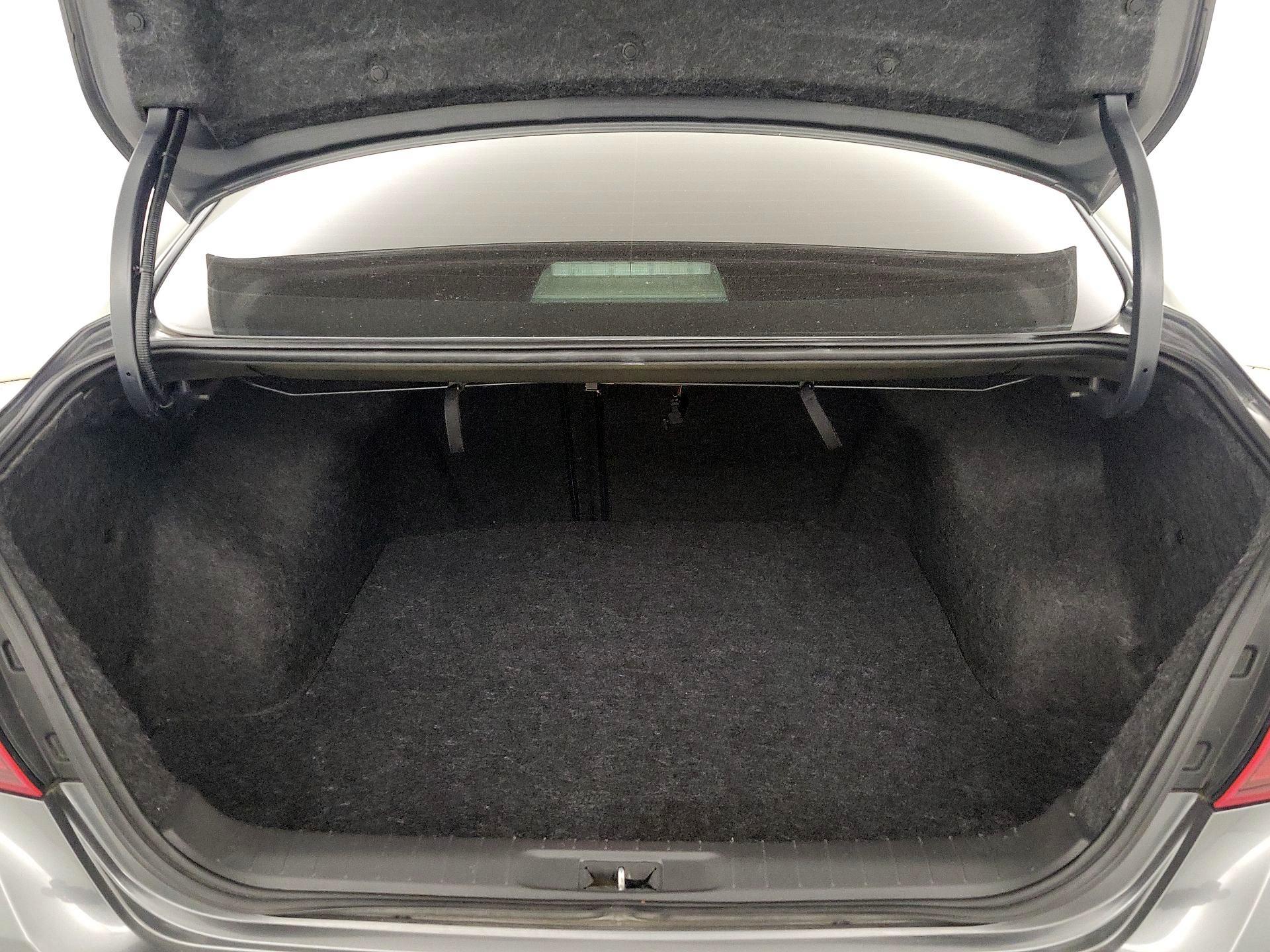 Thumbnail: 2018 Nissan Altima - 19