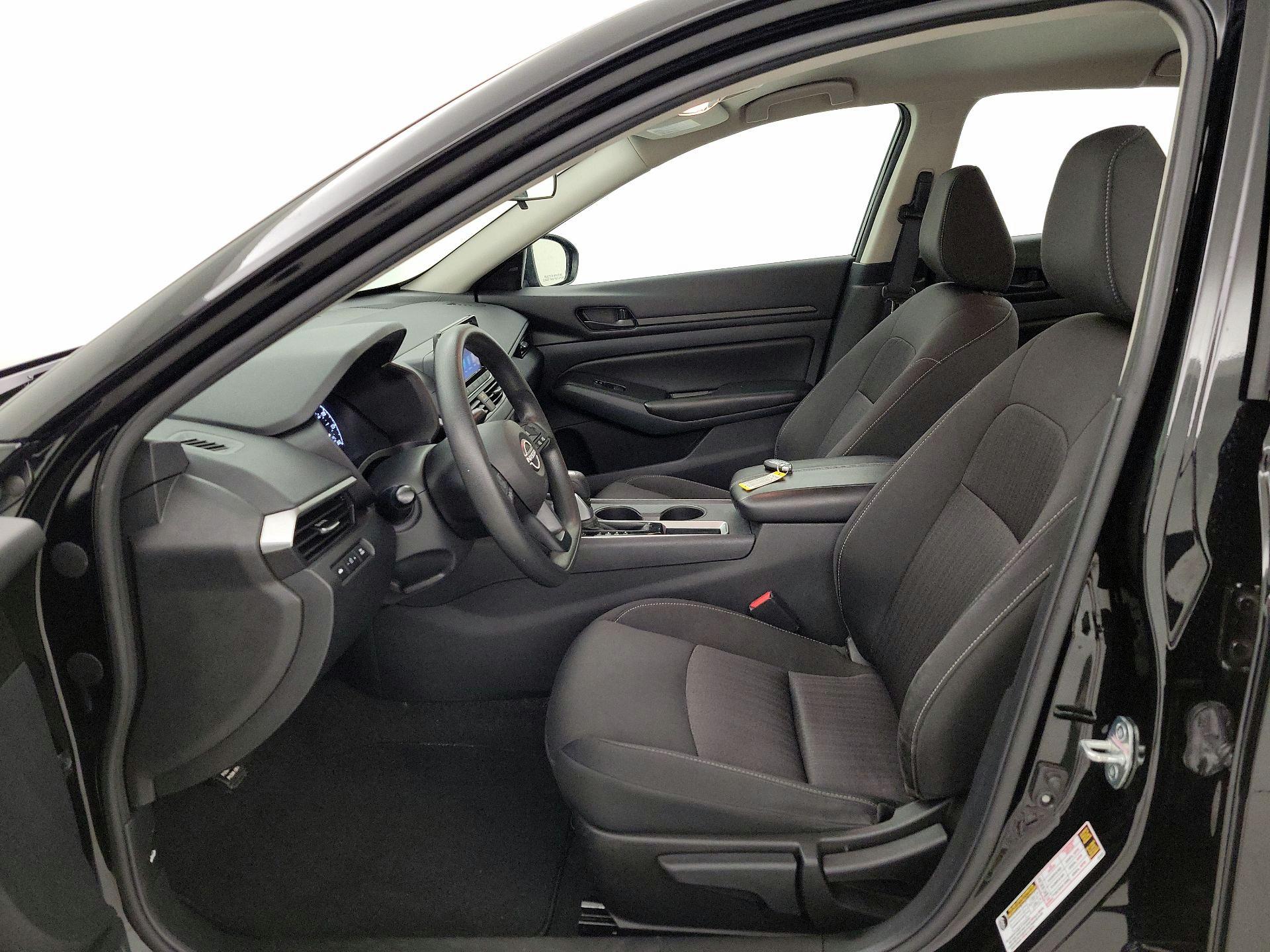 Thumbnail: 2023 Nissan Altima - 11