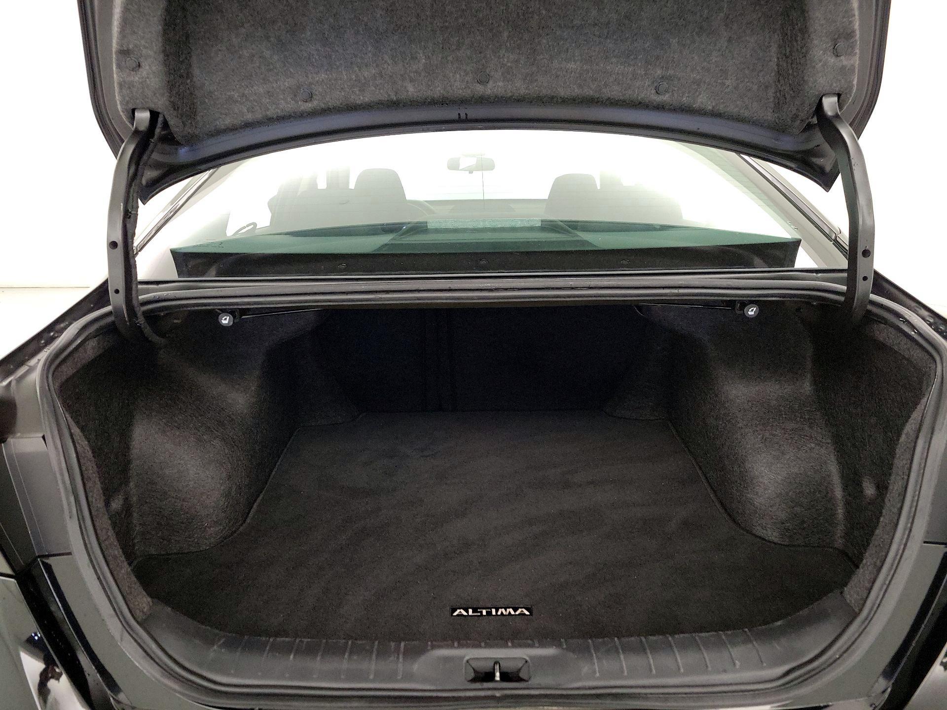 Thumbnail: 2023 Nissan Altima - 20