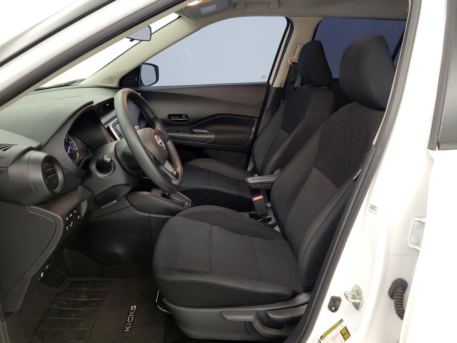 Thumbnail: 2023 Nissan Kicks - 11