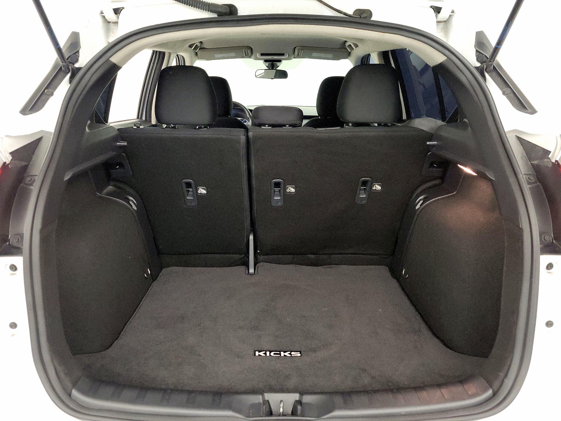 Thumbnail: 2023 Nissan Kicks - 19