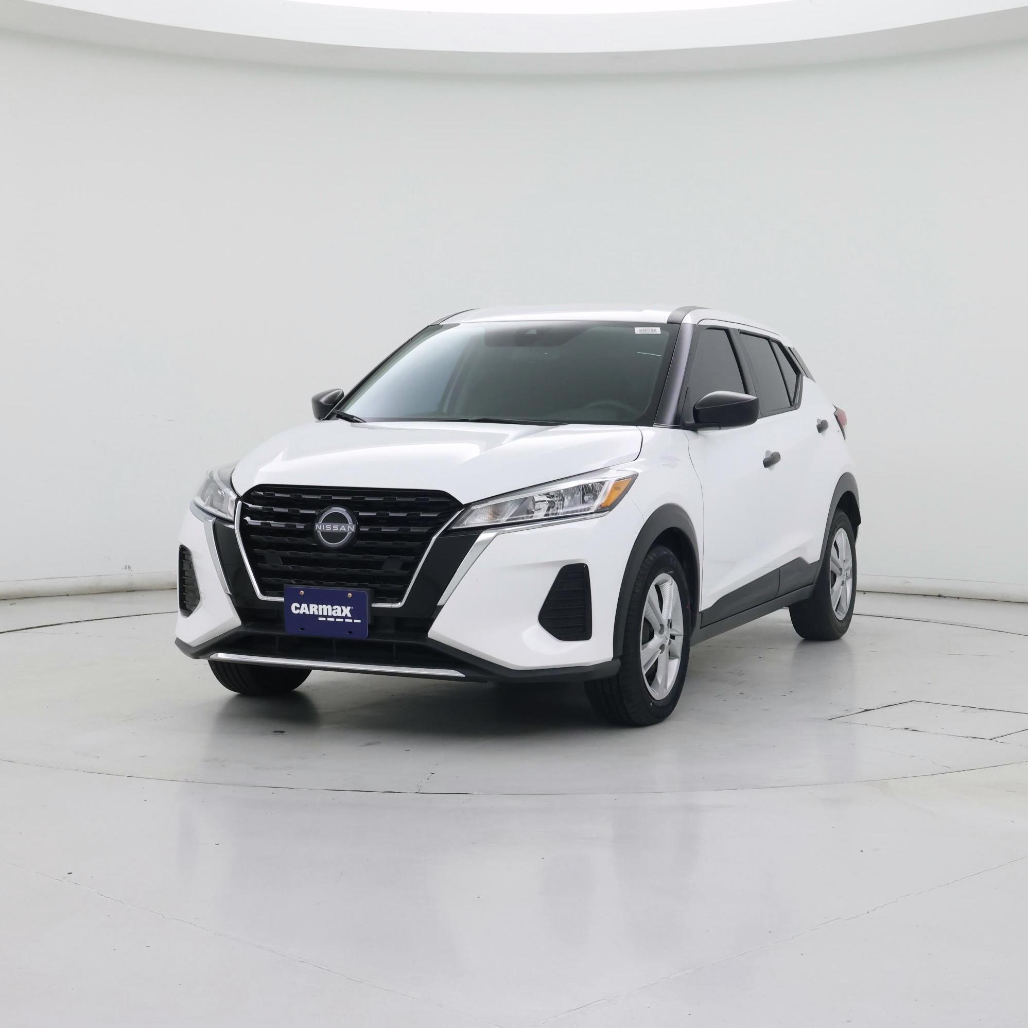 Thumbnail: 2023 Nissan Kicks - 4
