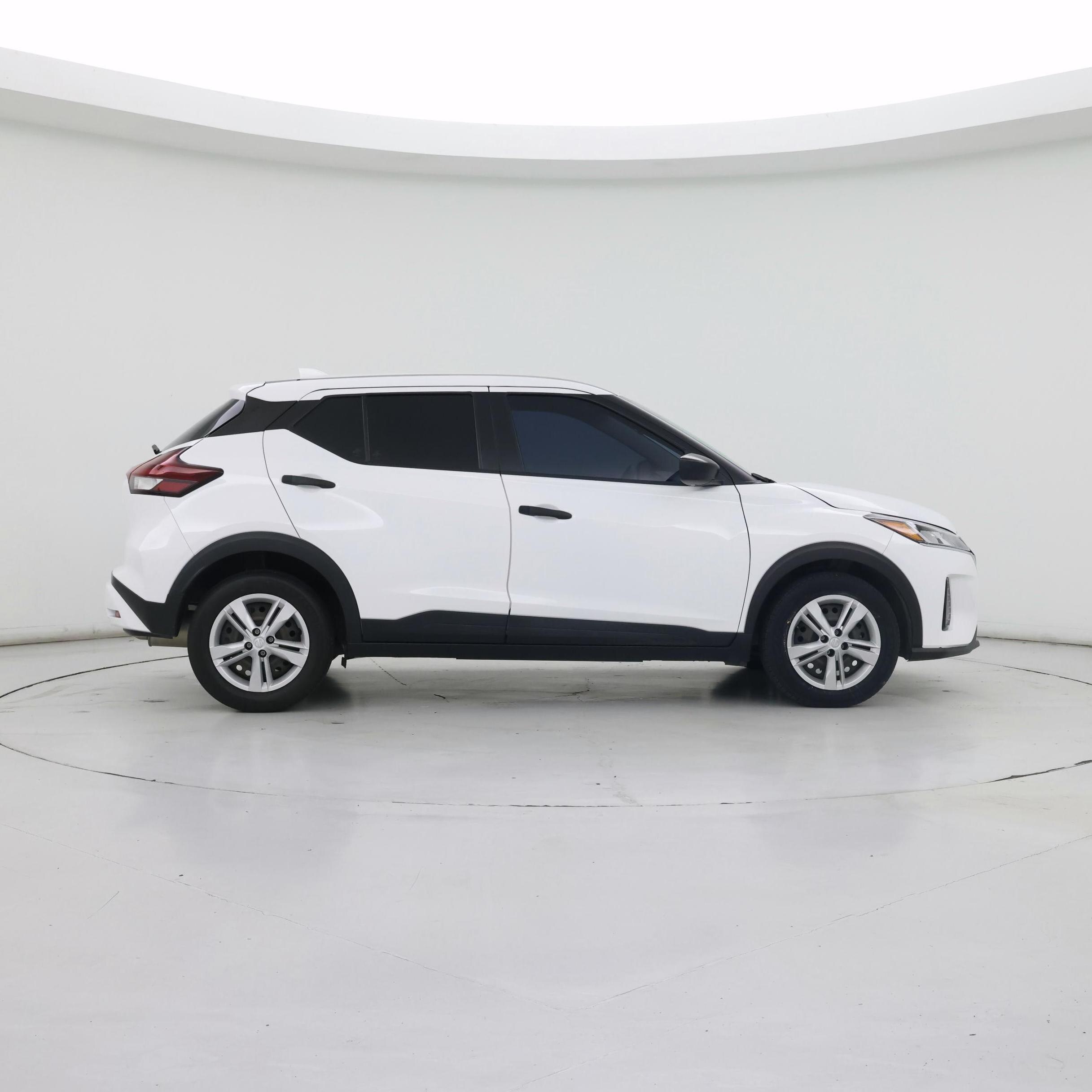 Thumbnail: 2023 Nissan Kicks - 7