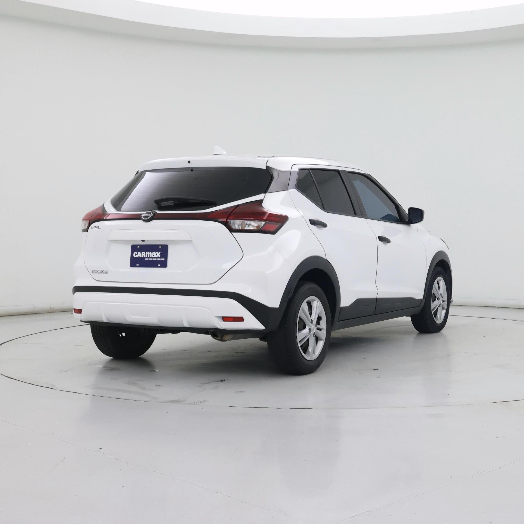 Thumbnail: 2023 Nissan Kicks - 8