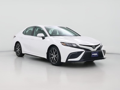 White 2023 Toyota Camry SE