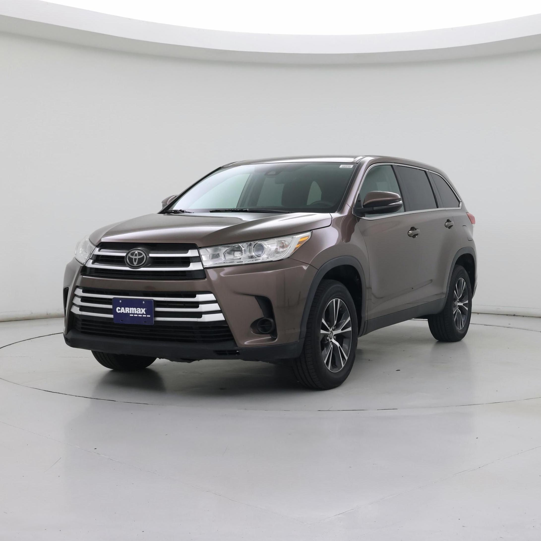 Thumbnail: 2019 Toyota Highlander - 4