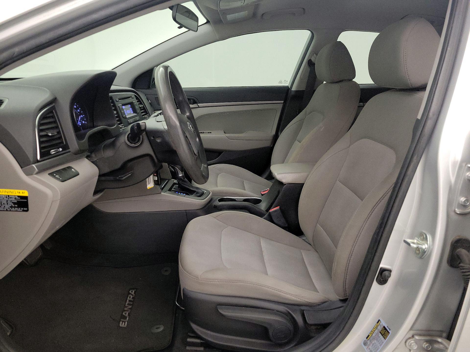 Thumbnail: 2017 Hyundai Elantra - 11