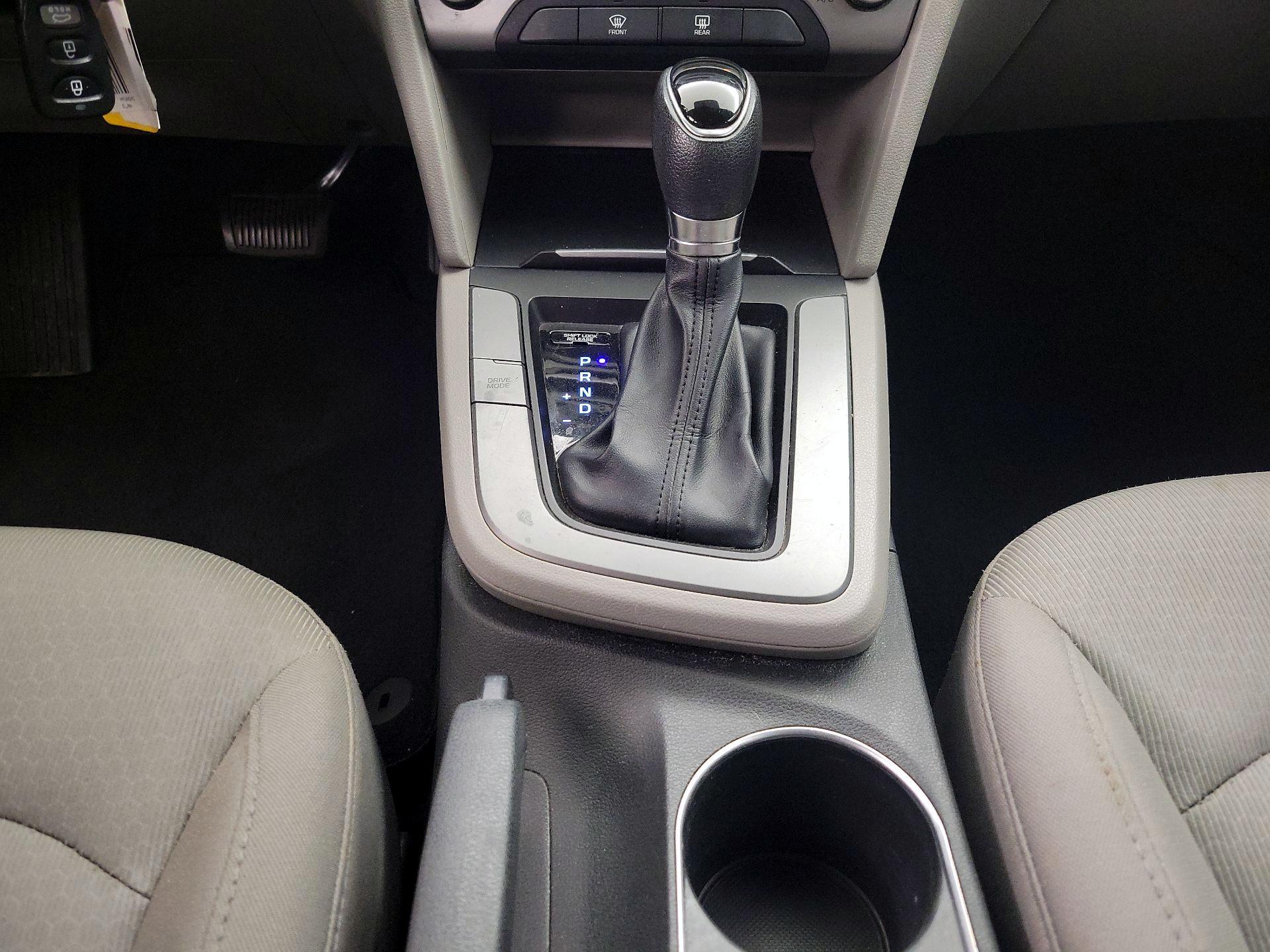 Thumbnail: 2017 Hyundai Elantra - 16