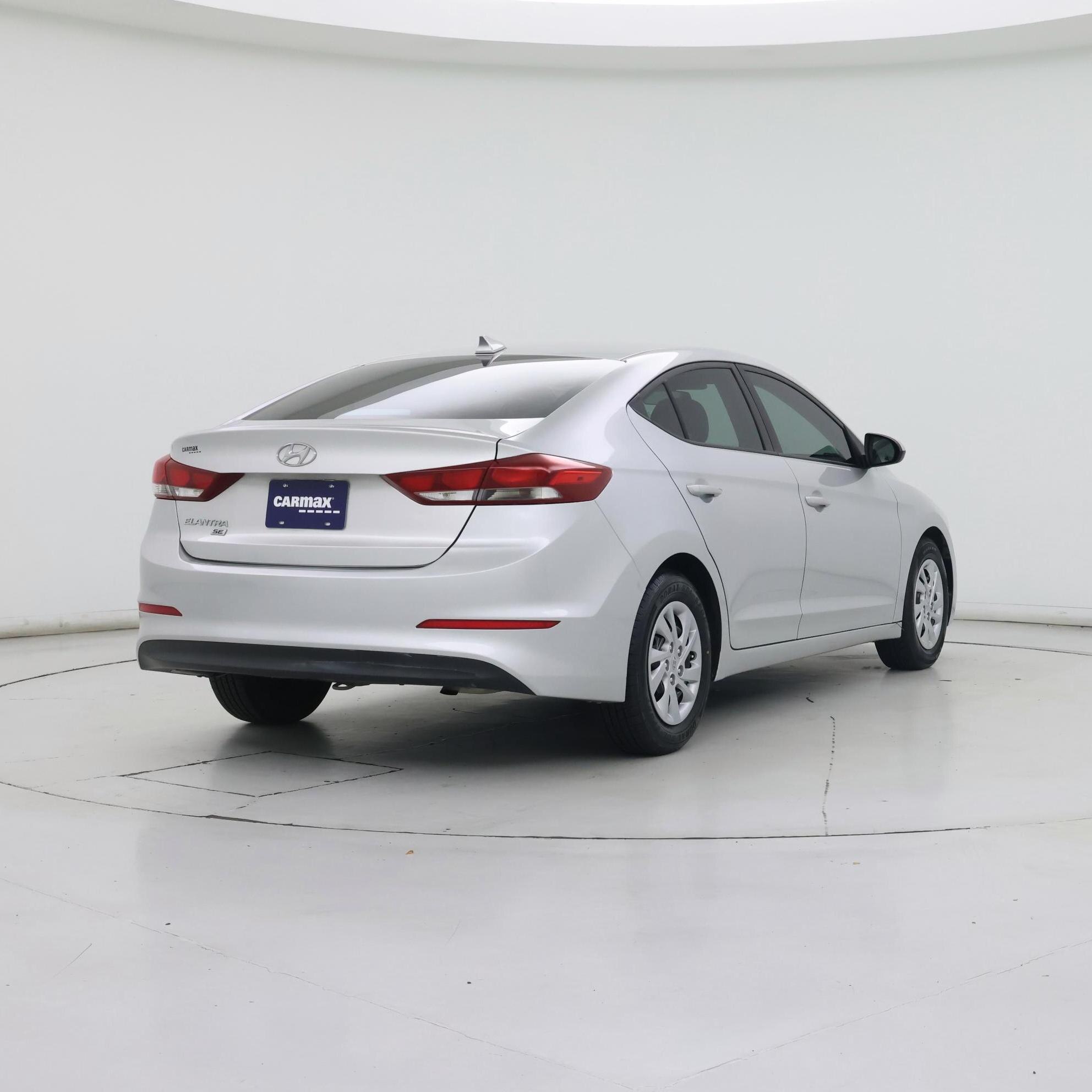 Thumbnail: 2017 Hyundai Elantra - 8