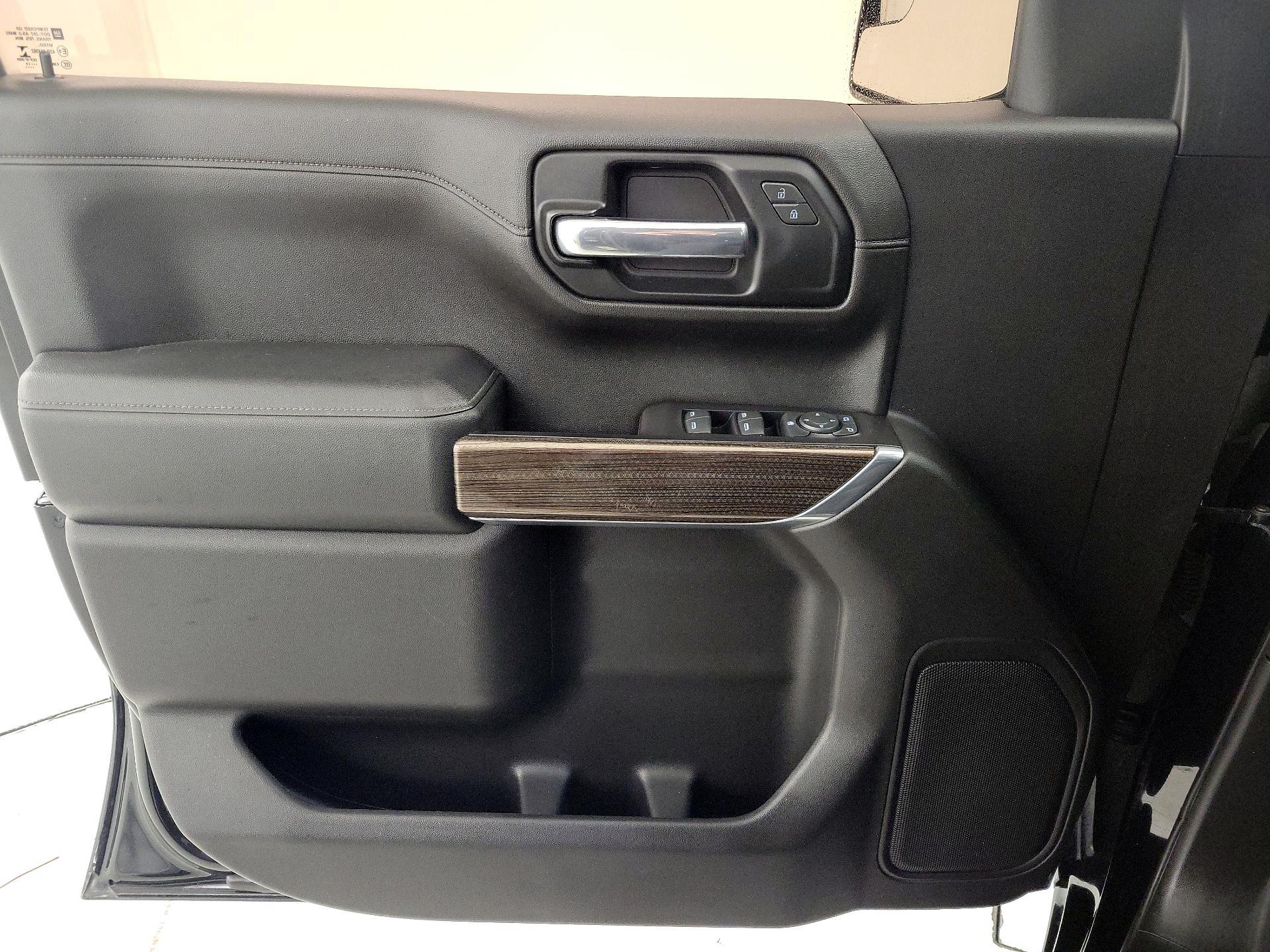 Thumbnail: 2019 Chevrolet Silverado 1500 - 12