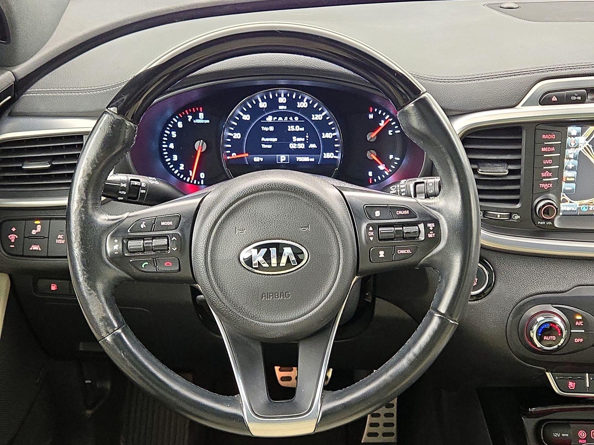 Thumbnail: 2017 Kia Sorento - 10