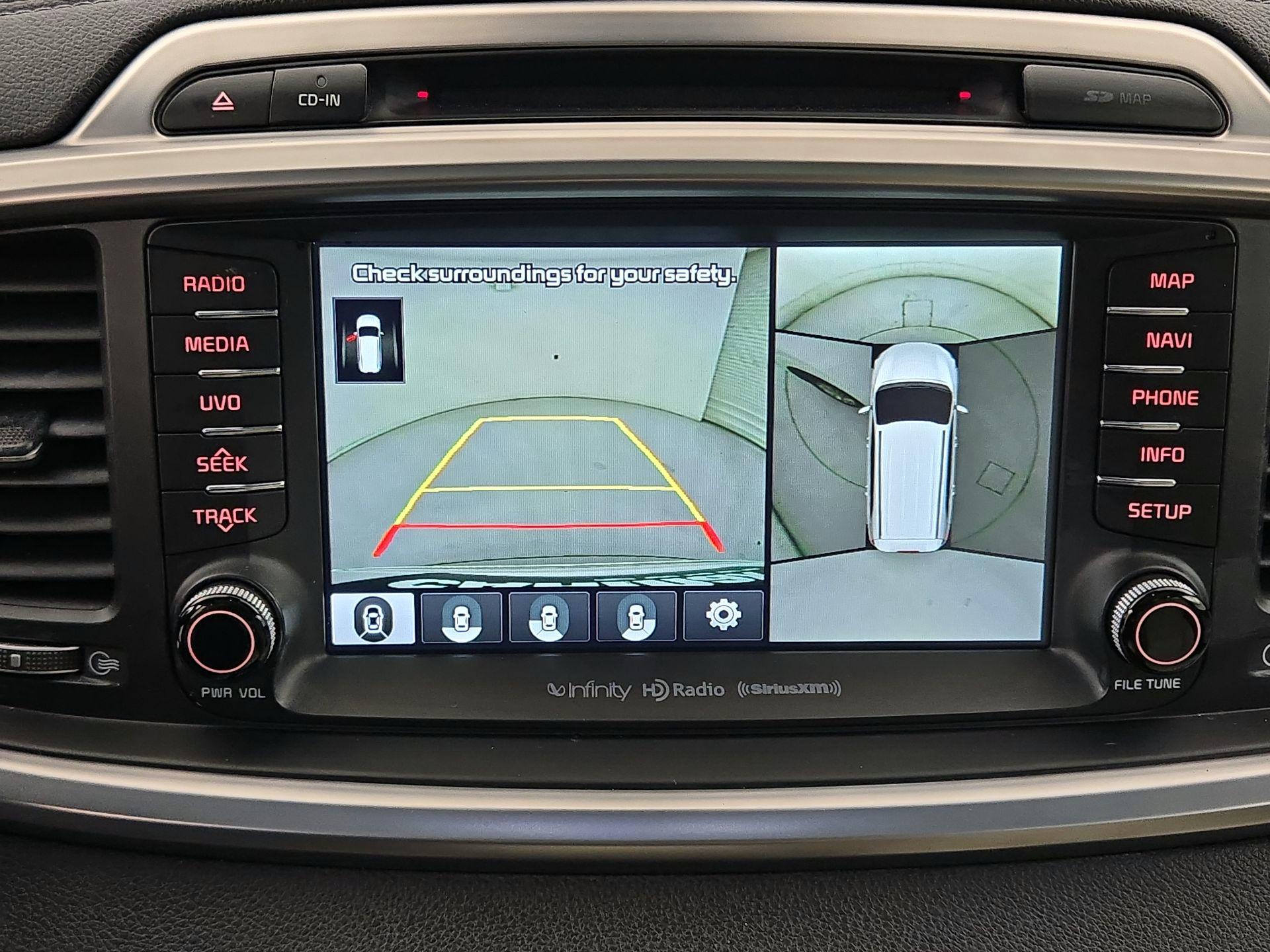 Thumbnail: 2017 Kia Sorento - 15