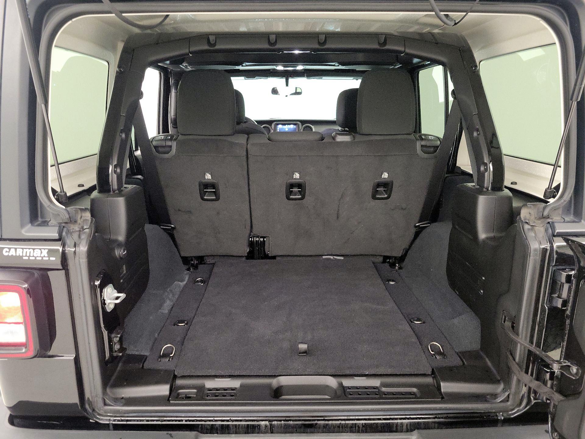 Thumbnail: 2022 Jeep Wrangler - 20