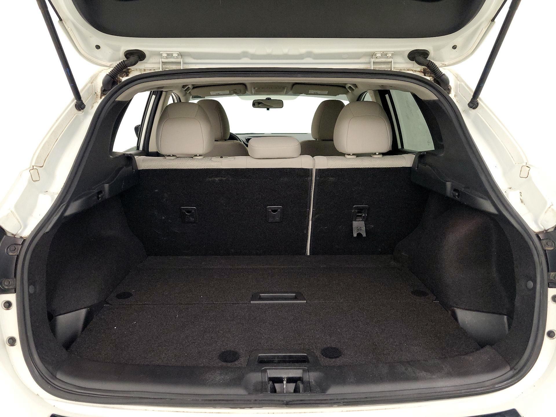 Thumbnail: 2017 Nissan Rogue Sport - 19