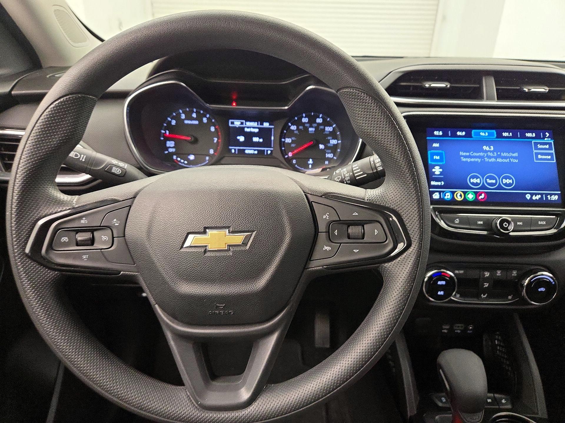 Thumbnail: 2023 Chevrolet TrailBlazer - 10