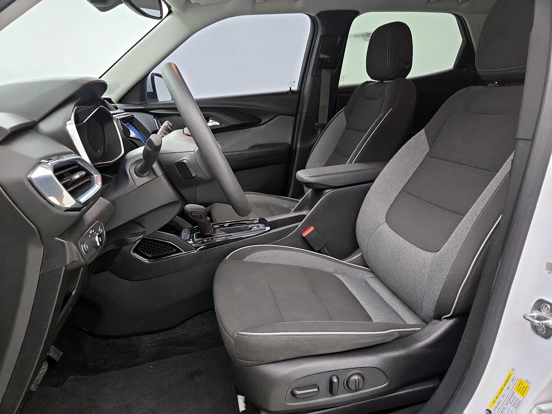 Thumbnail: 2023 Chevrolet TrailBlazer - 11