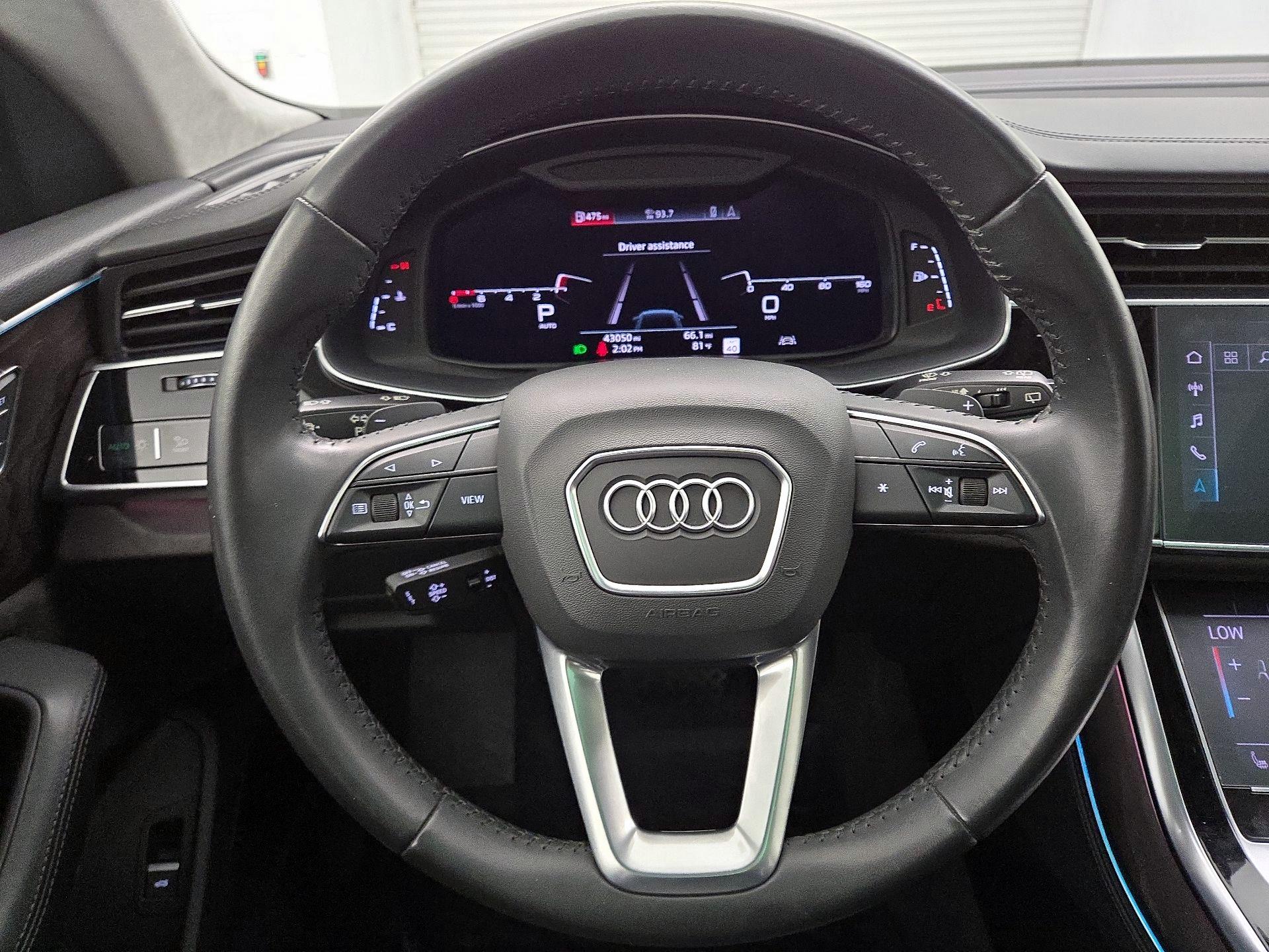 Thumbnail: 2020 Audi Q8 - 10