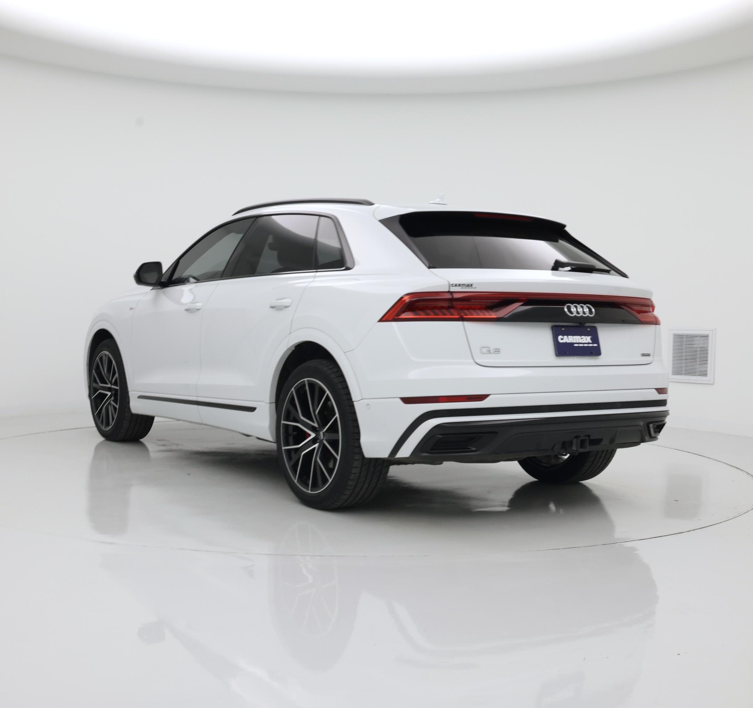 Thumbnail: 2020 Audi Q8 - 2