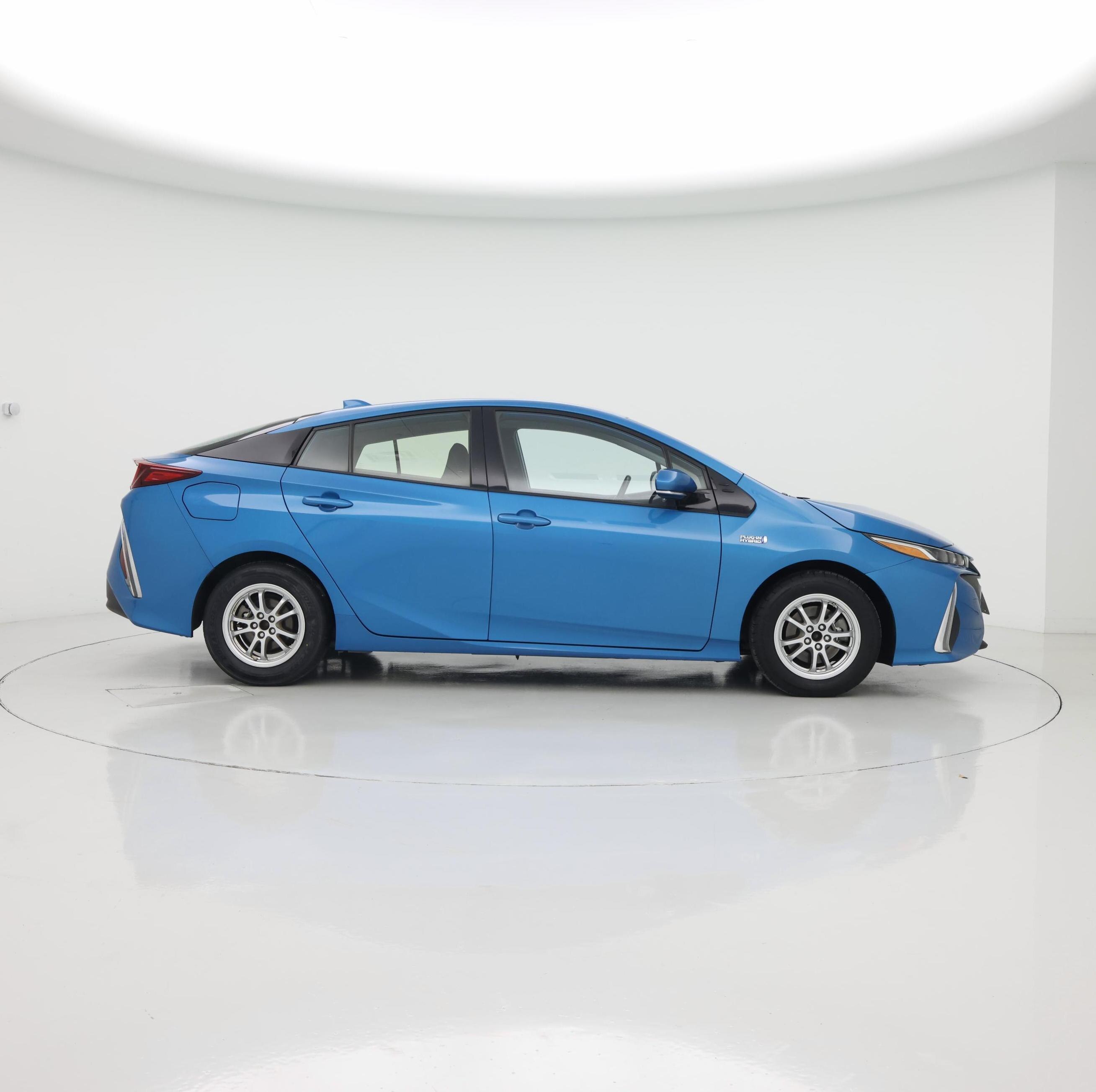 Thumbnail: 2020 Toyota Prius Prime - 7