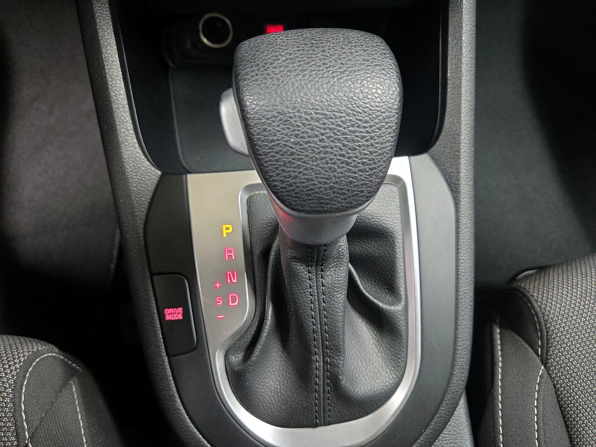 Thumbnail: 2023 Kia Forte - 17