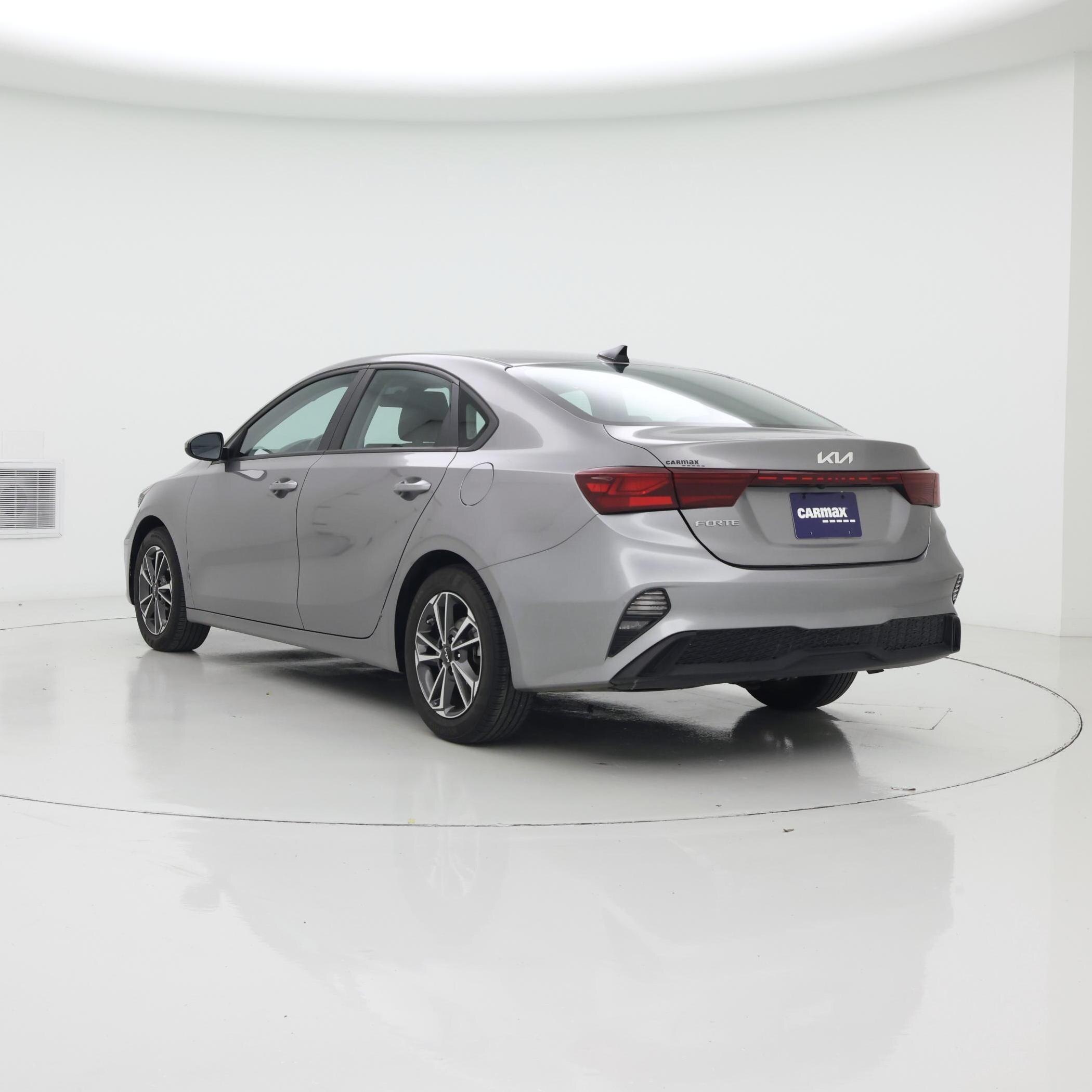 Thumbnail: 2023 Kia Forte - 2