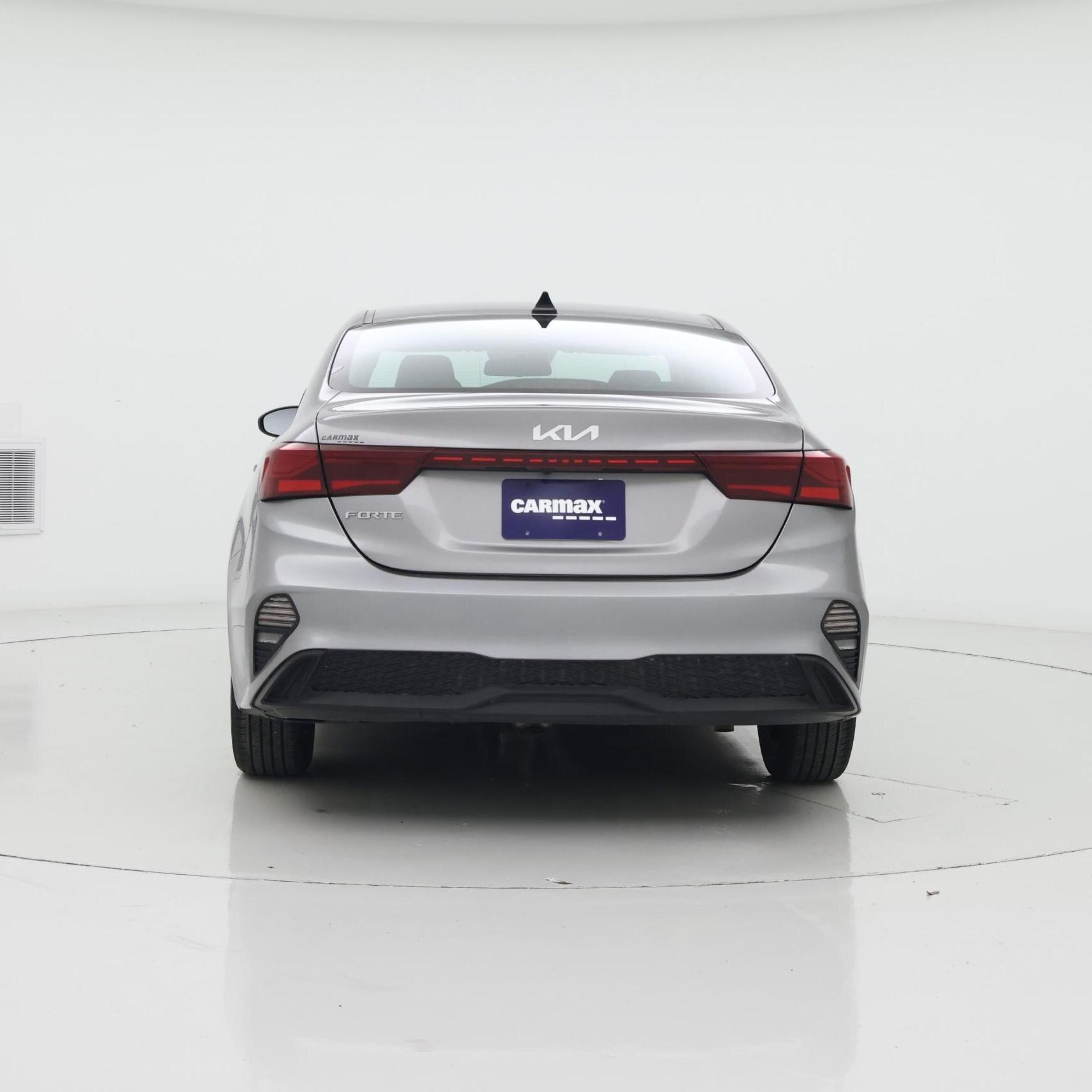 Thumbnail: 2023 Kia Forte - 6