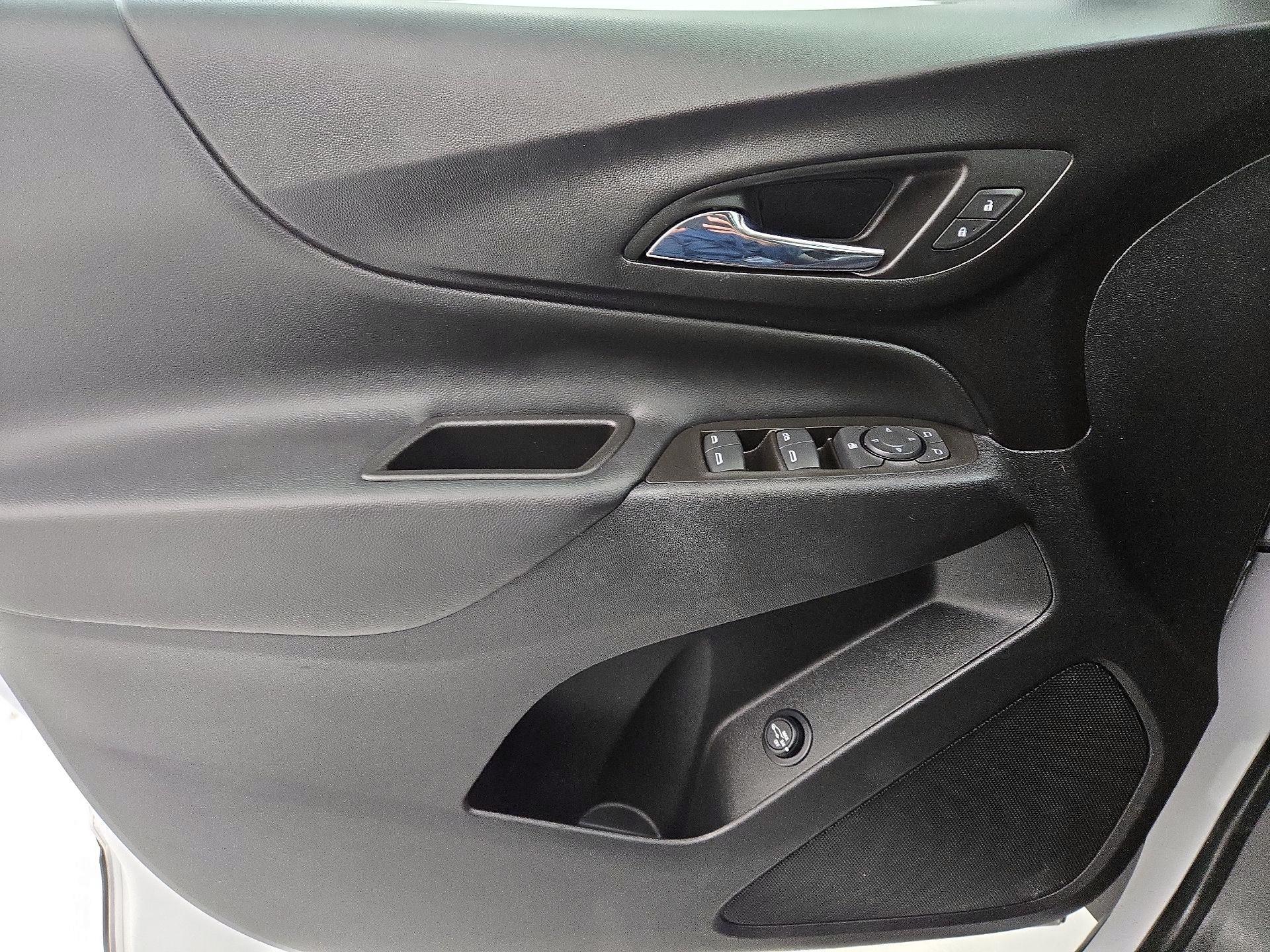 Thumbnail: 2023 Chevrolet Equinox - 12