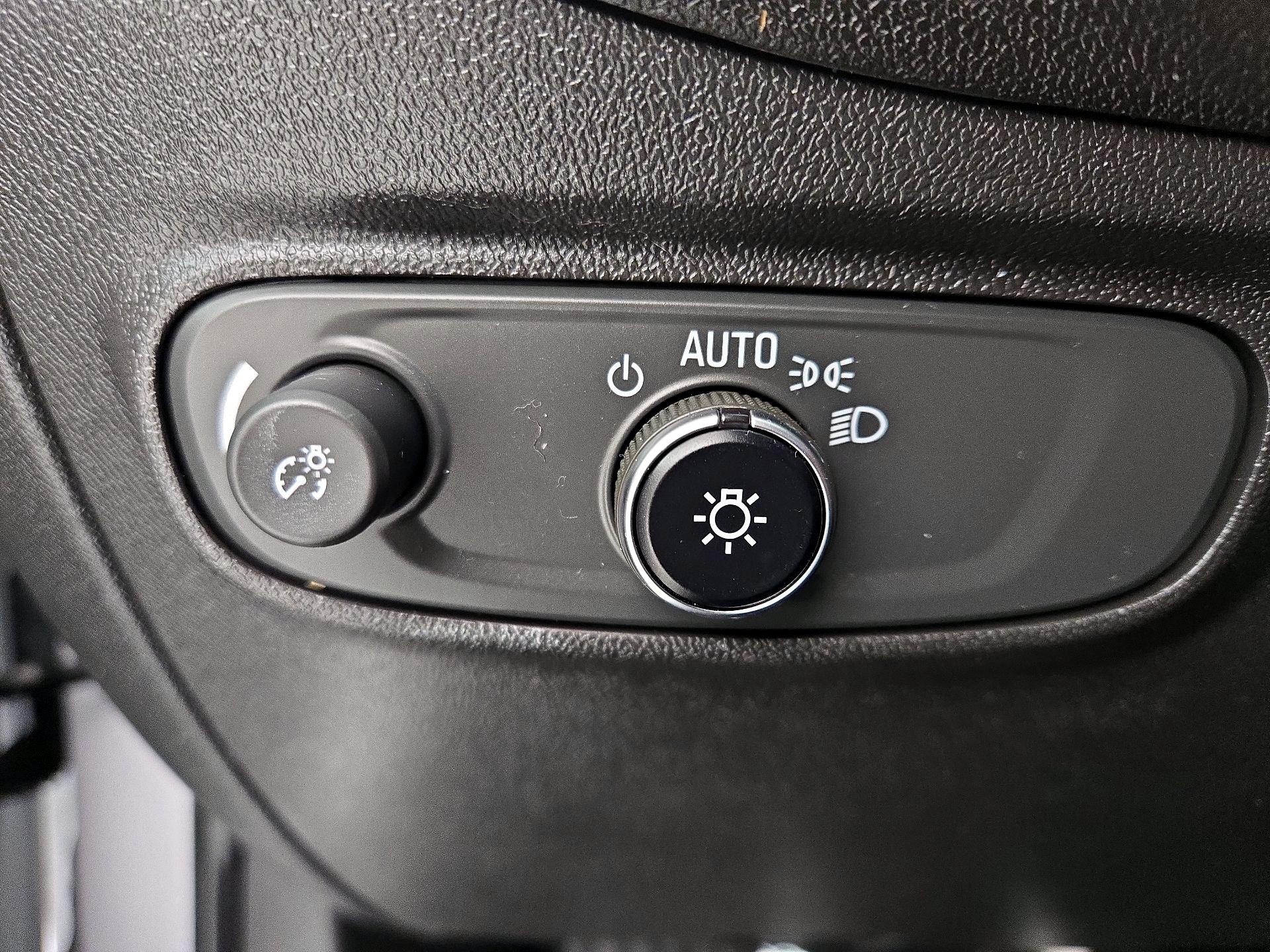 Thumbnail: 2023 Chevrolet Equinox - 13