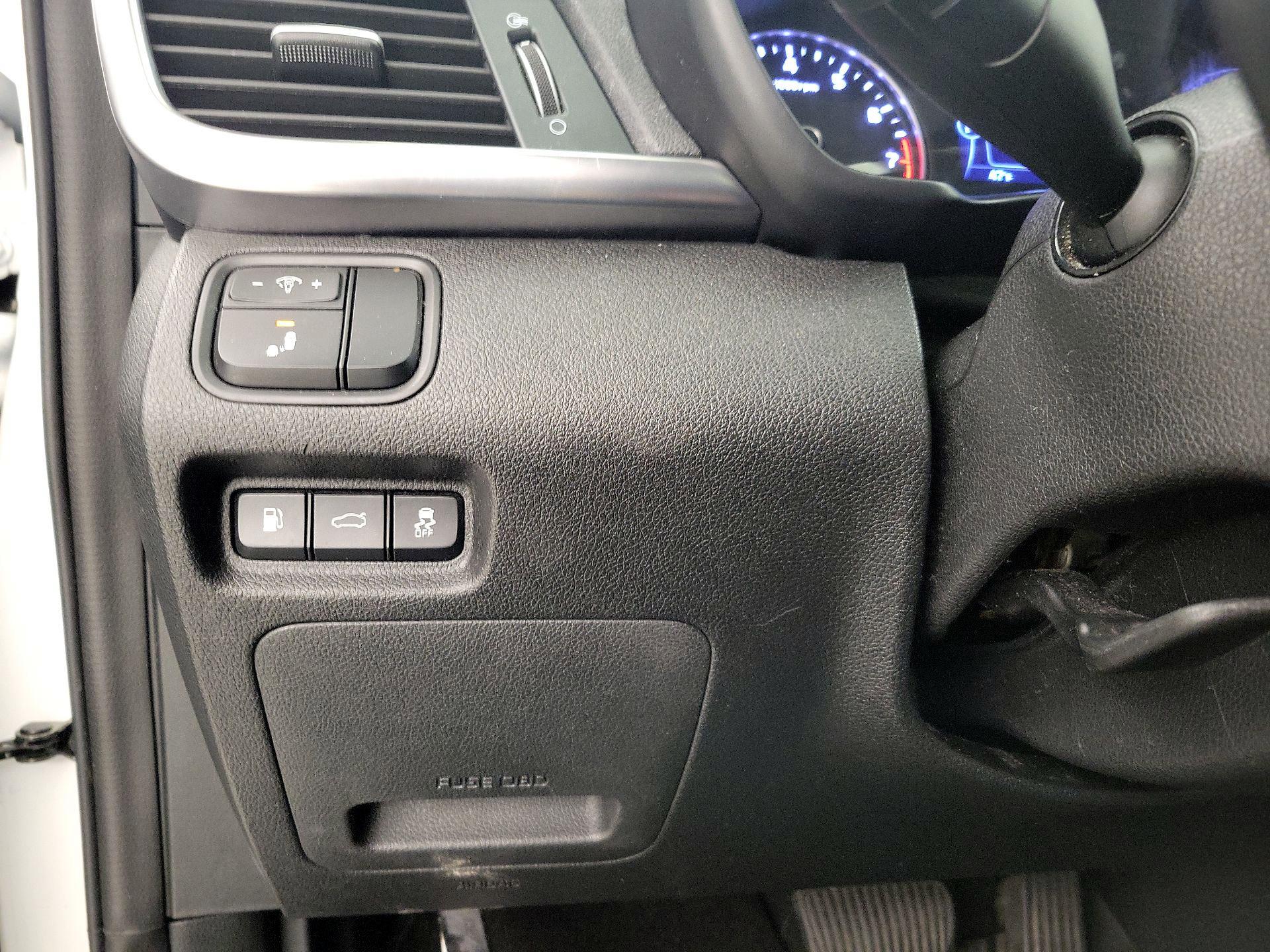 Thumbnail: 2018 Kia Optima - 13