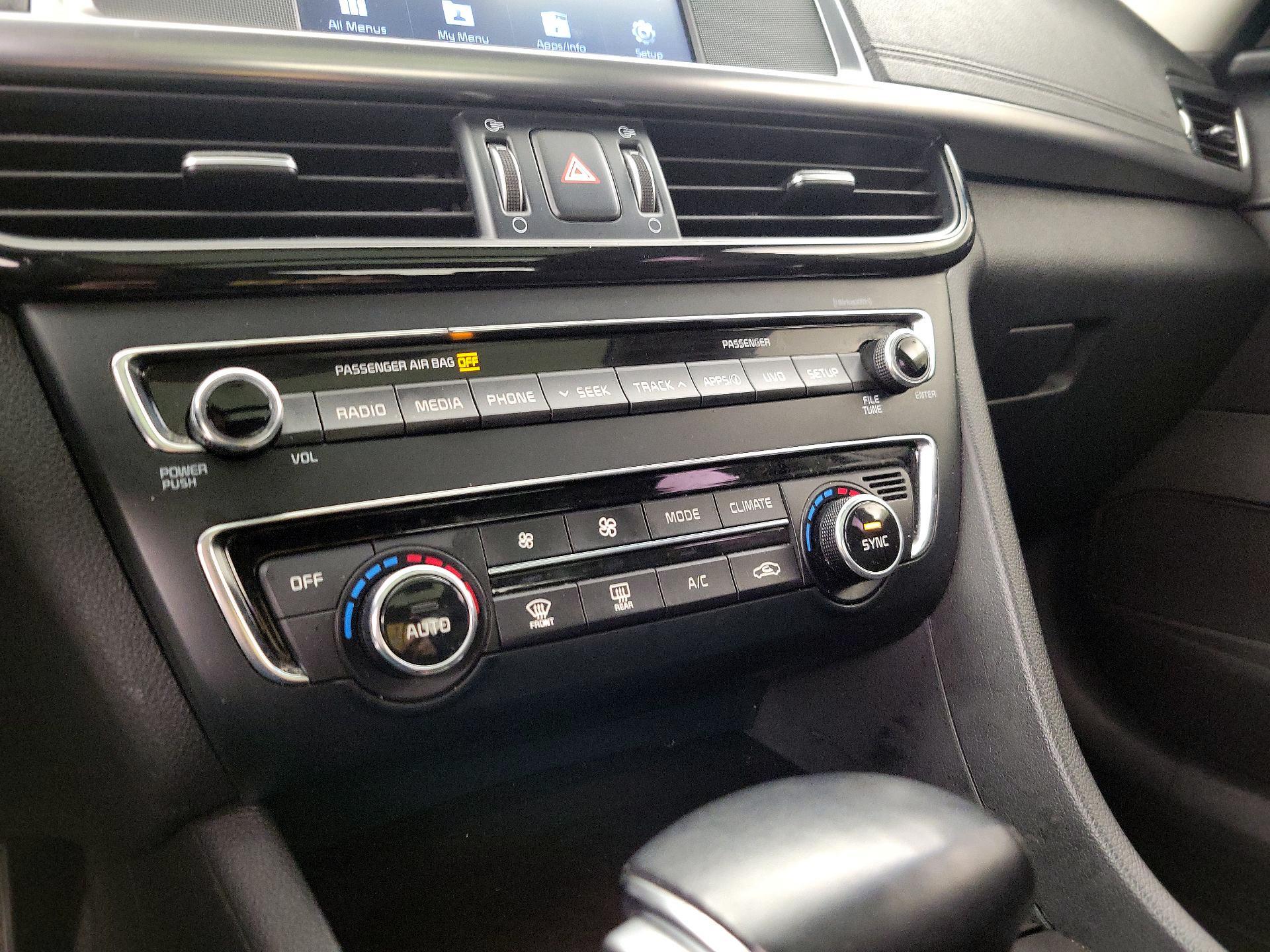 Thumbnail: 2018 Kia Optima - 16