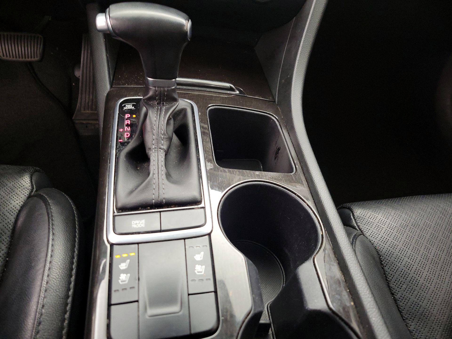 Thumbnail: 2018 Kia Optima - 17