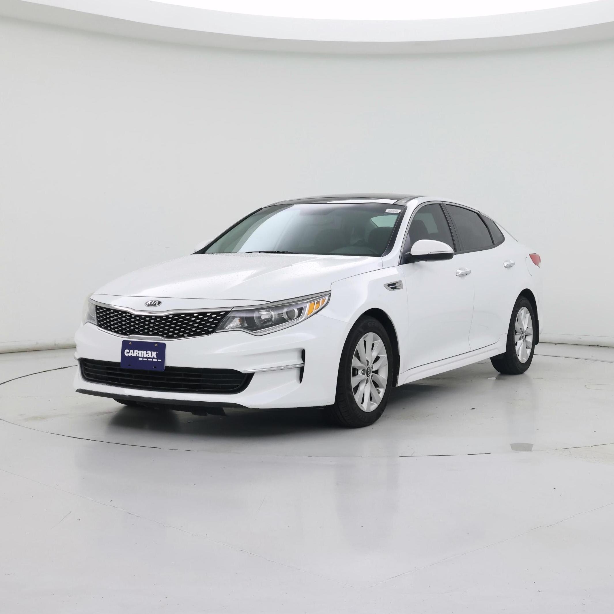 Thumbnail: 2018 Kia Optima - 4