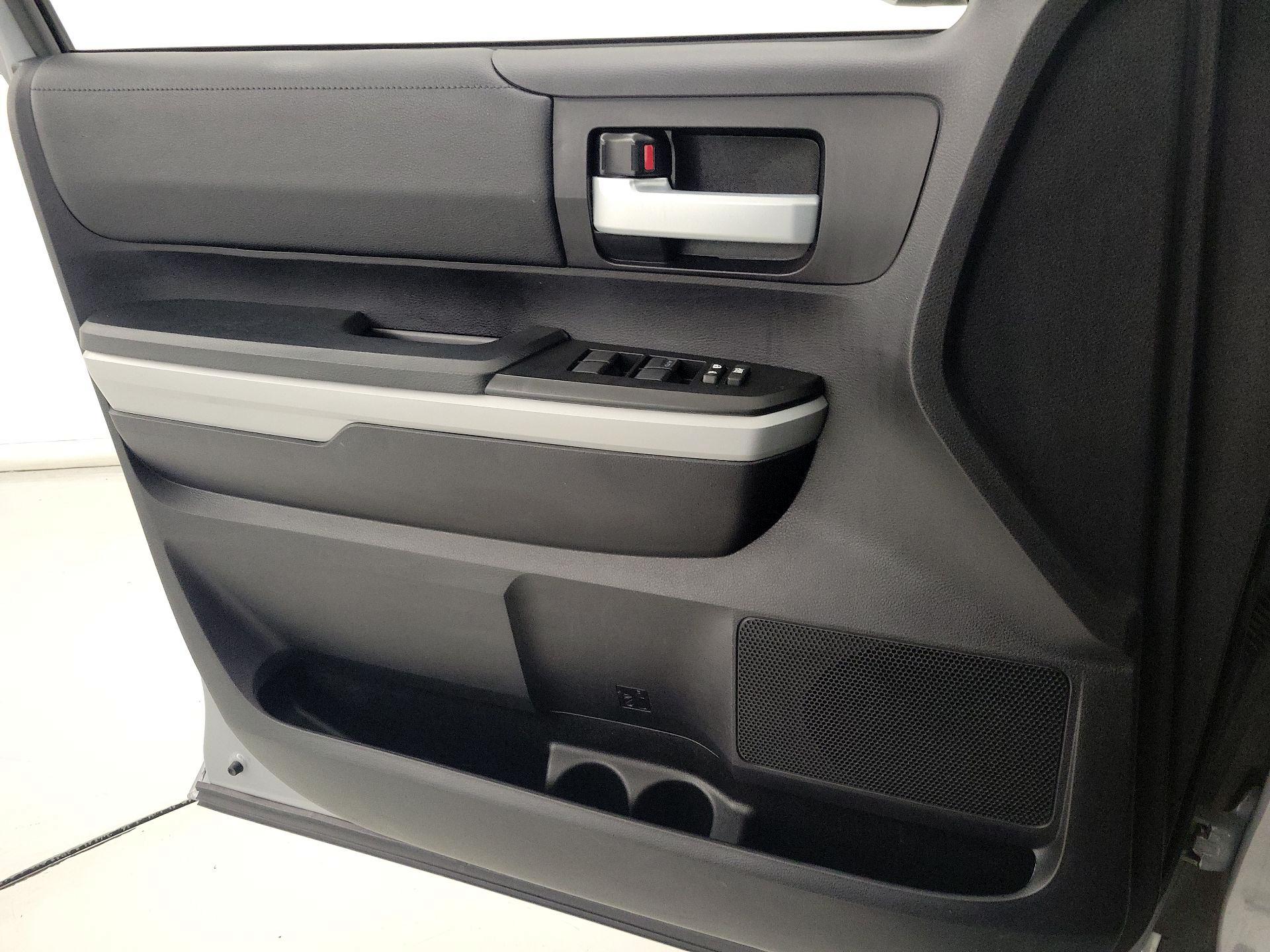 Thumbnail: 2021 Toyota Tundra - 12