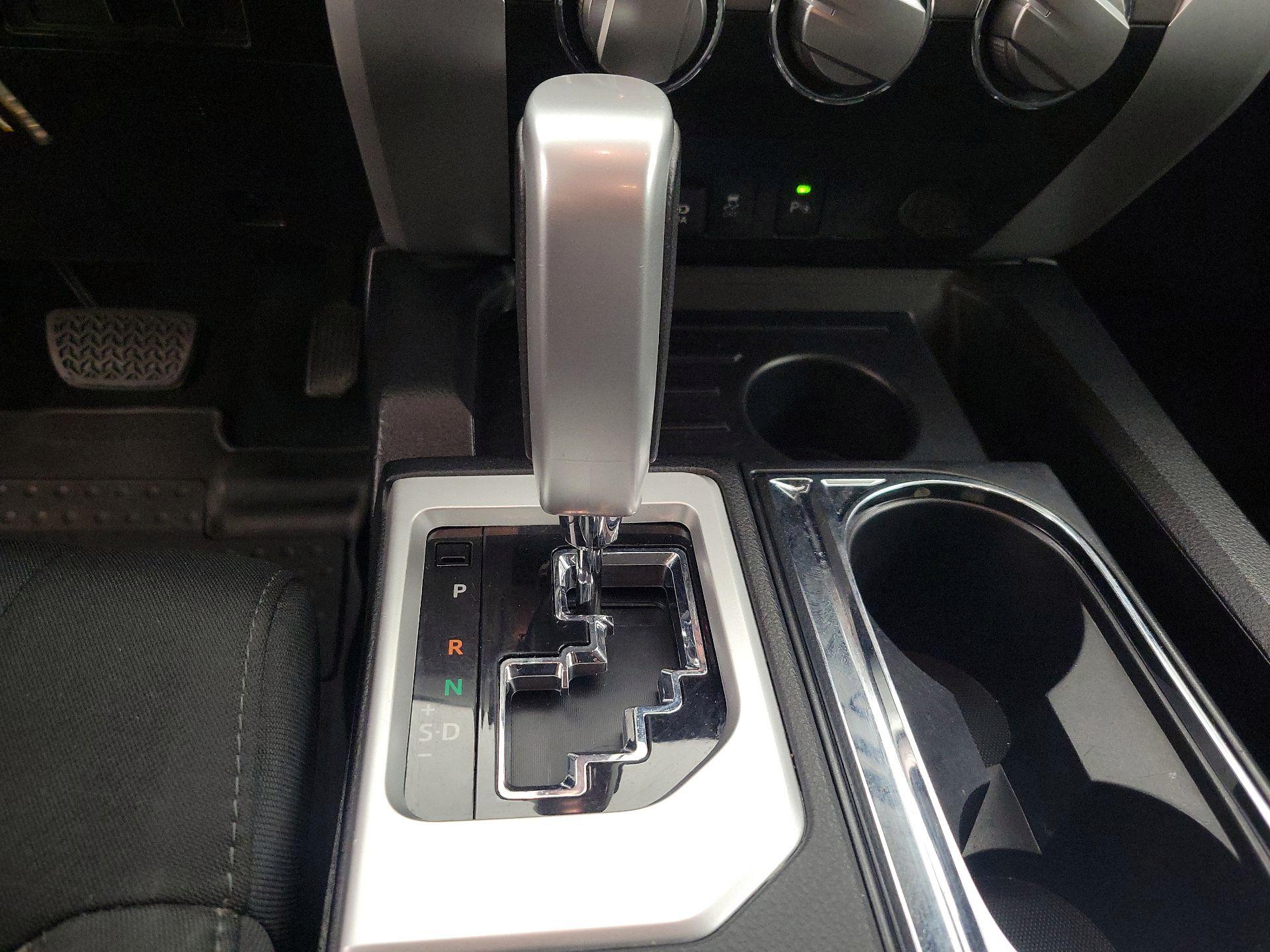 Thumbnail: 2021 Toyota Tundra - 17