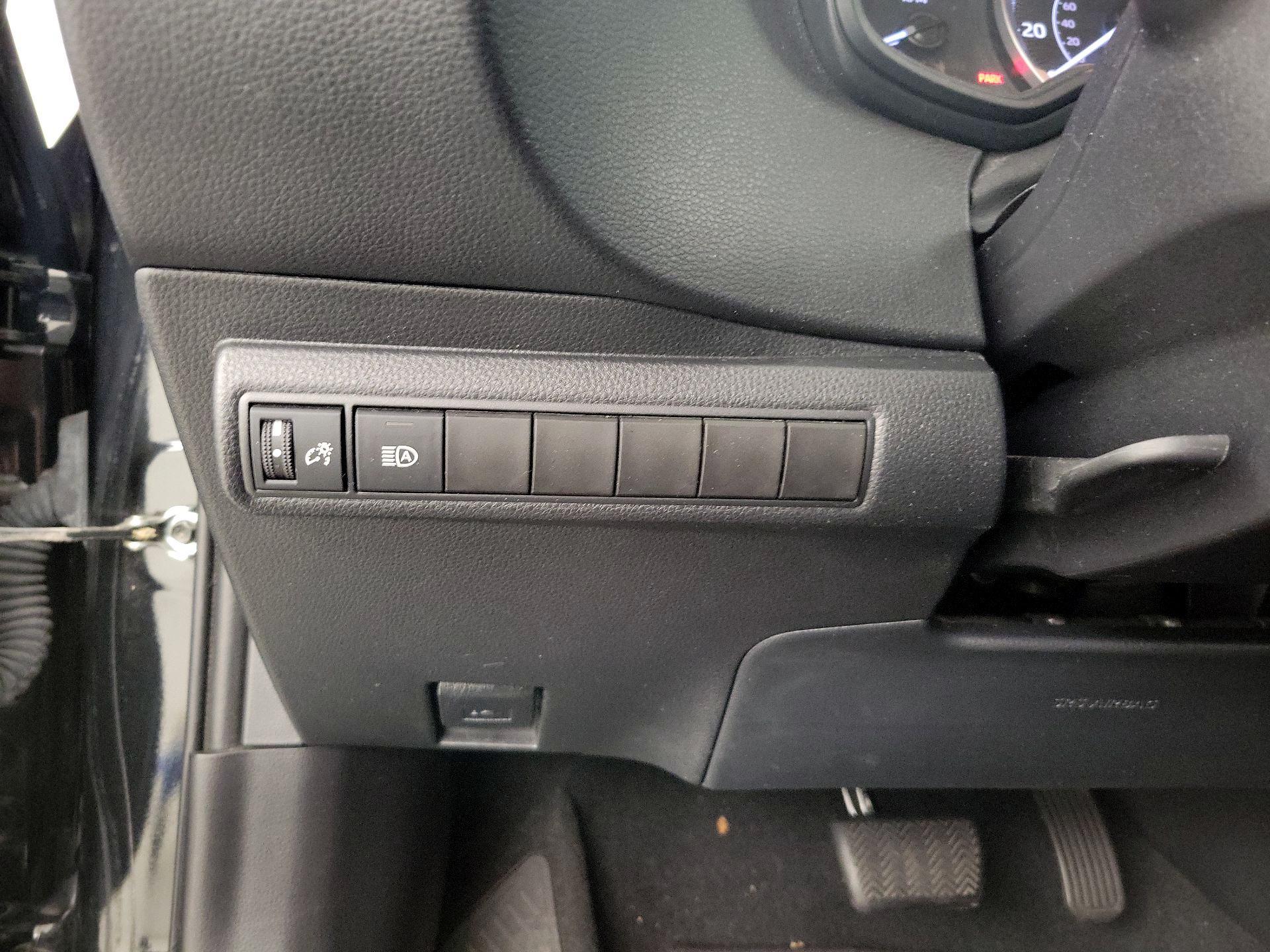 Thumbnail: 2020 Toyota Corolla - 13