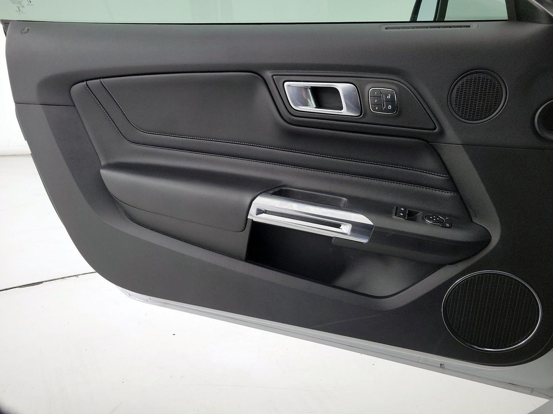 Thumbnail: 2020 Ford Mustang - 12