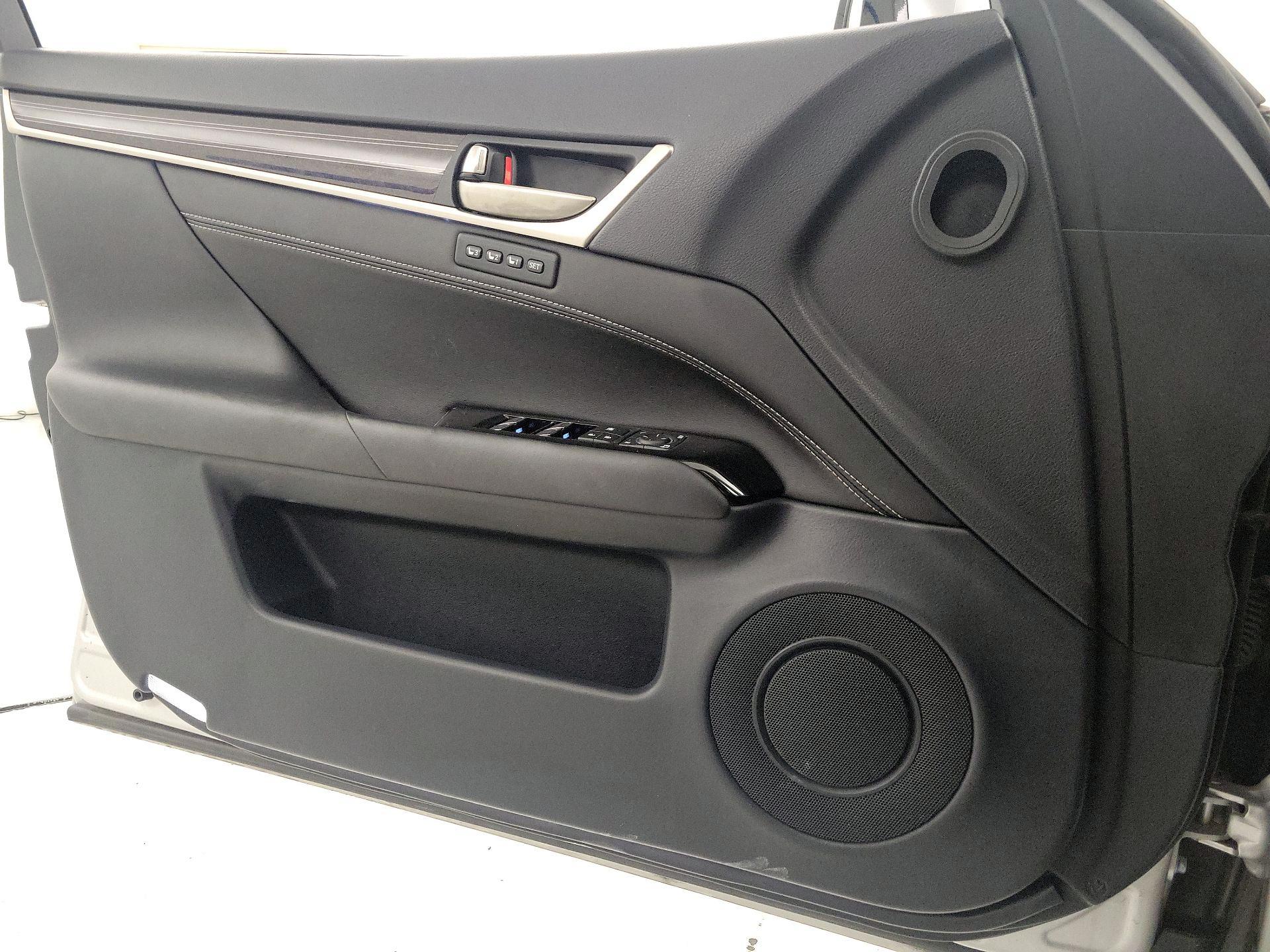 Thumbnail: 2017 Lexus GS - 12