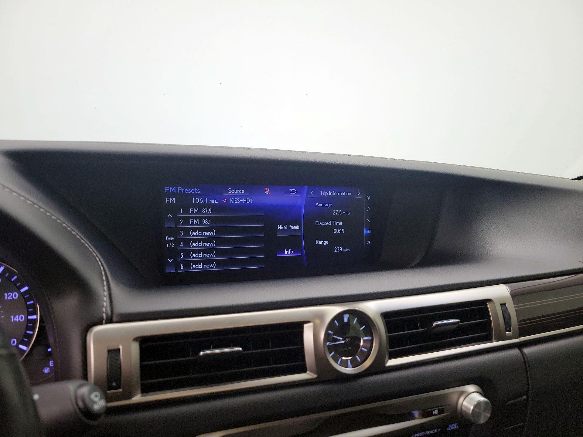 Thumbnail: 2017 Lexus GS - 16