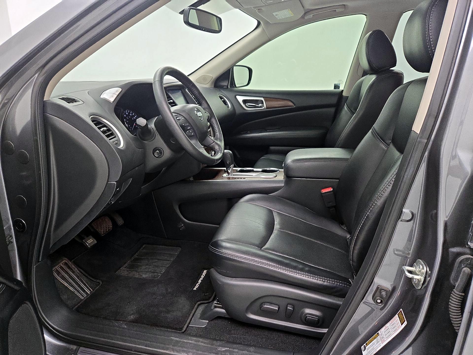 Thumbnail: 2020 Nissan Pathfinder - 11