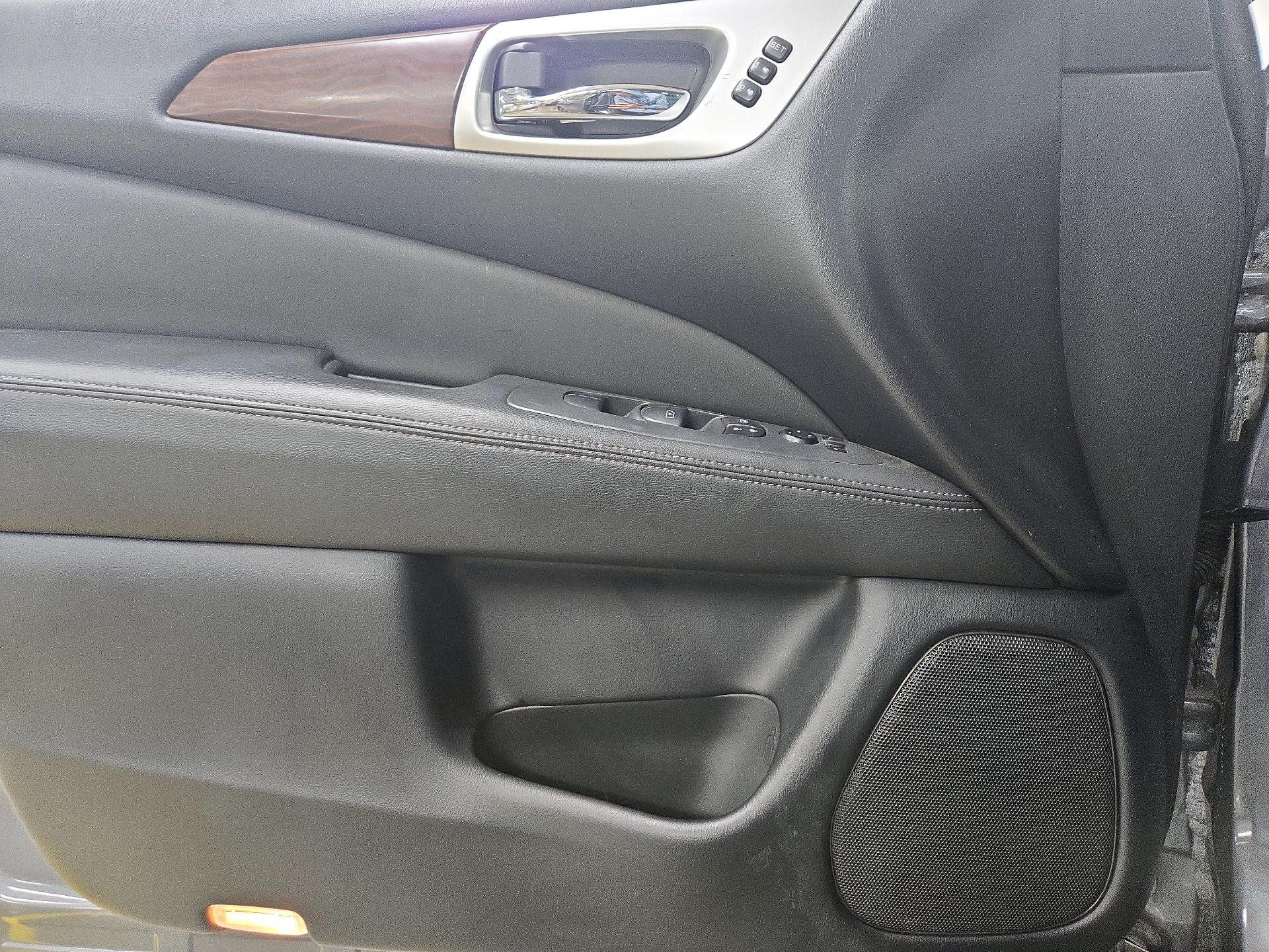 Thumbnail: 2020 Nissan Pathfinder - 12