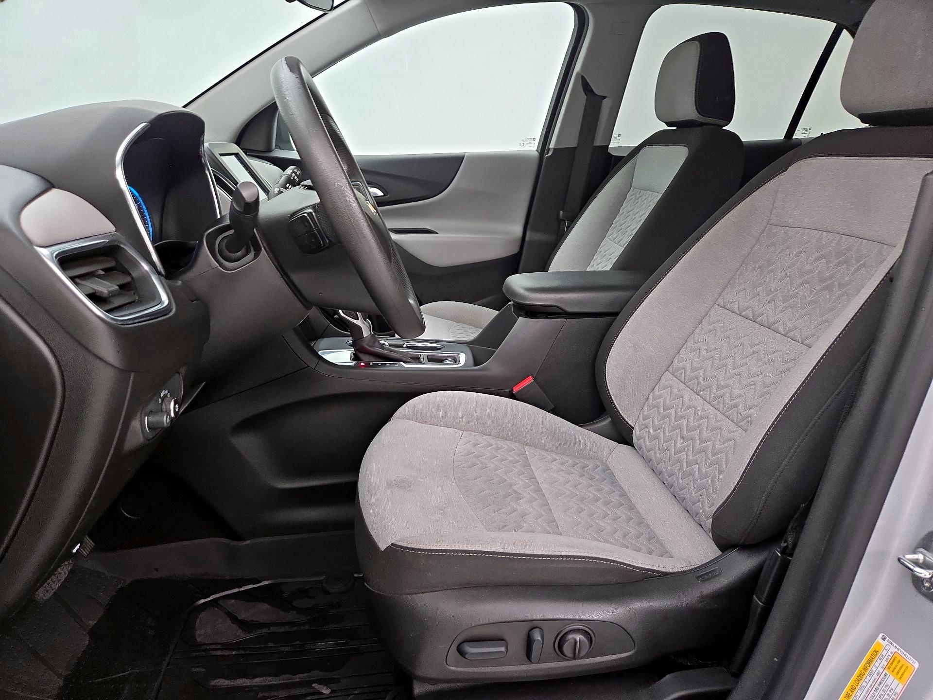 Thumbnail: 2022 Chevrolet Equinox - 11